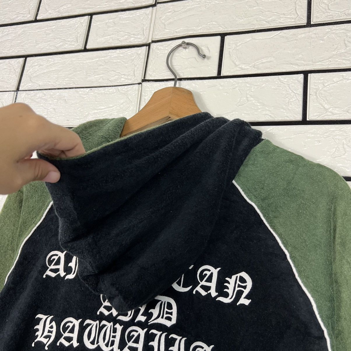 Vintage AMERICAN AND HAWAIIAN Hard Core Surfer Hoodies #4108-C187 Size US L / EU 52-54 / 3 - 3 Thumbnail