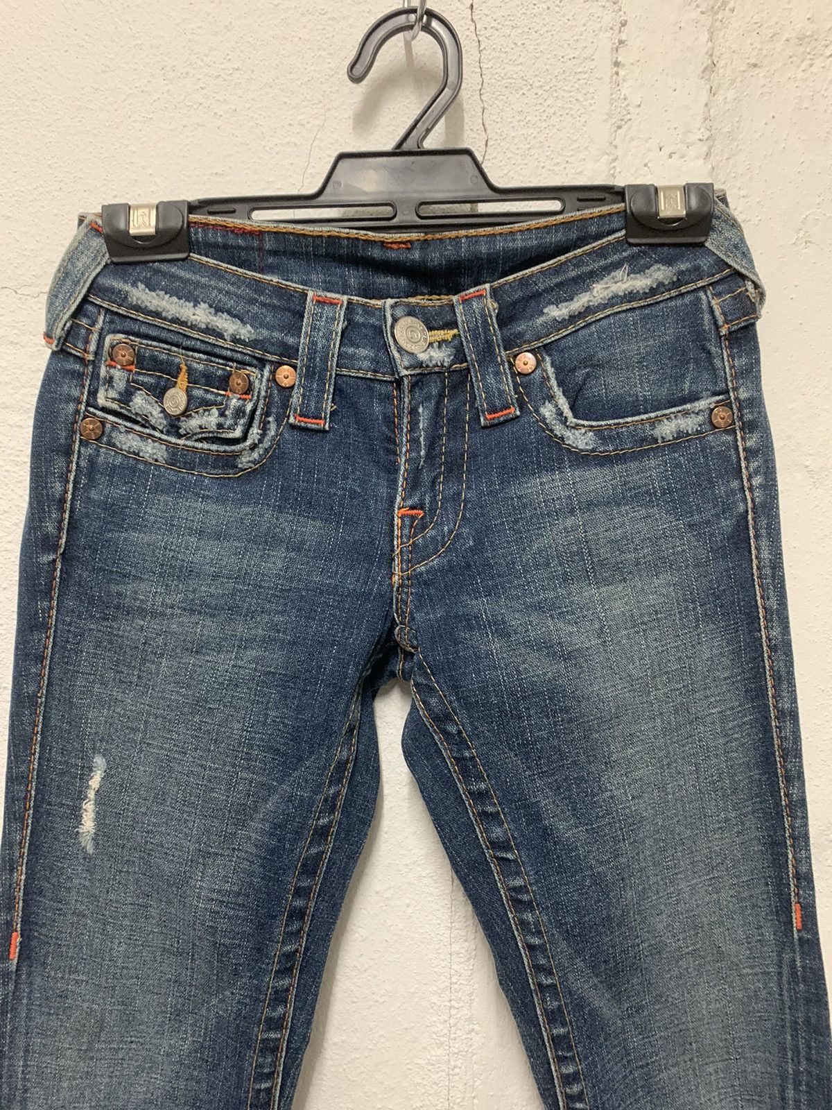 True Religion True Religion Distressed Flare Denim Size 26" / US 2 / IT 38 - 3 Thumbnail
