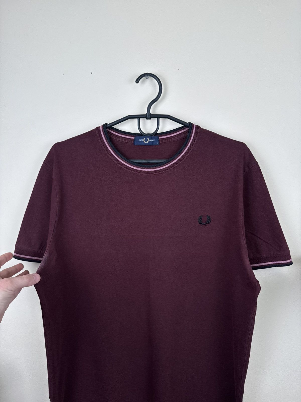 Fred Perry Fred Perry T shirt Burgundy Casual Street L Hype Rare Size US L / EU 52-54 / 3 - 6 Thumbnail