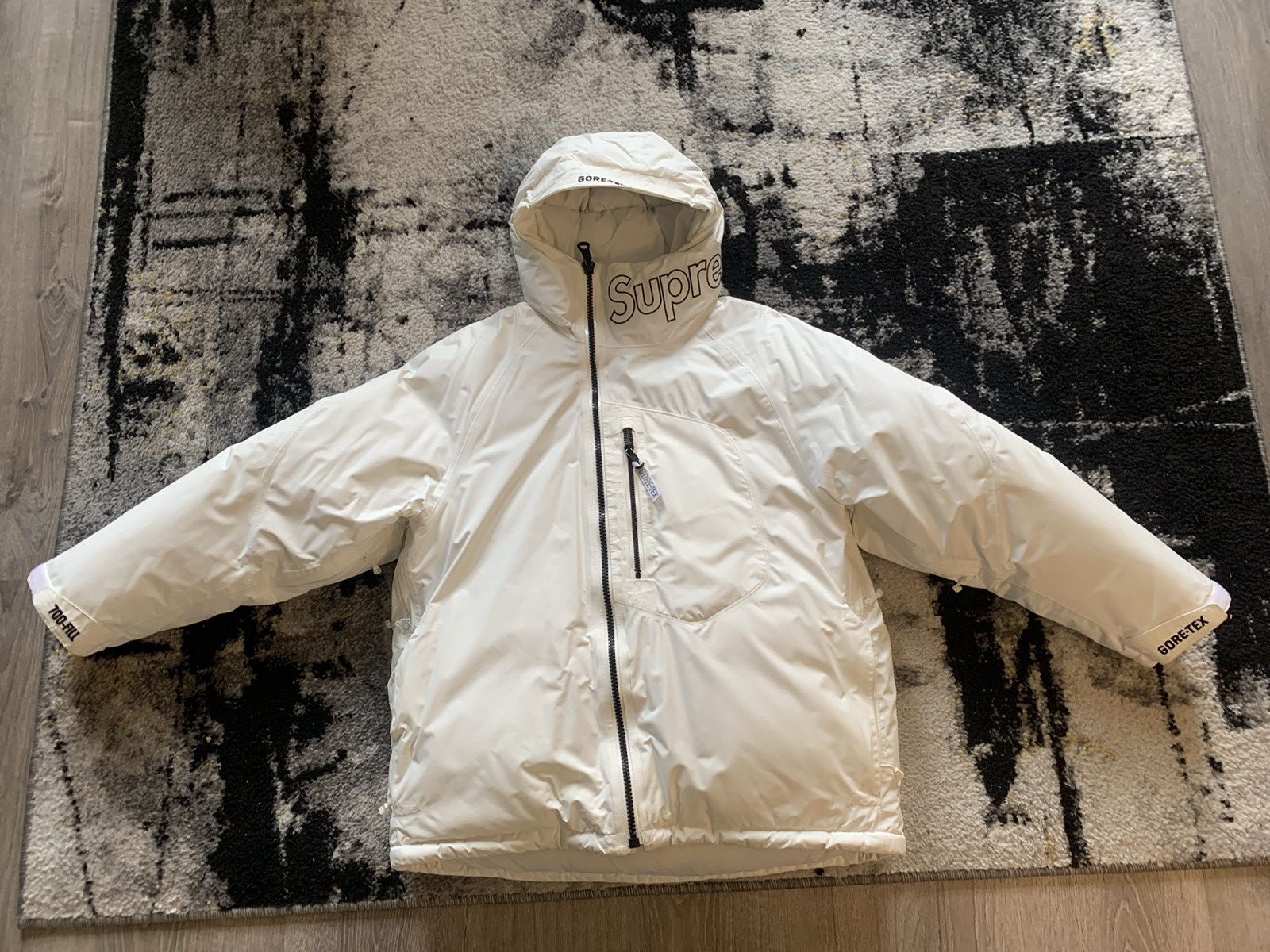 image of Goretex x Supreme Gore-Tex 700-Fill Down Parka Jacket in White, Men's (Size Small)