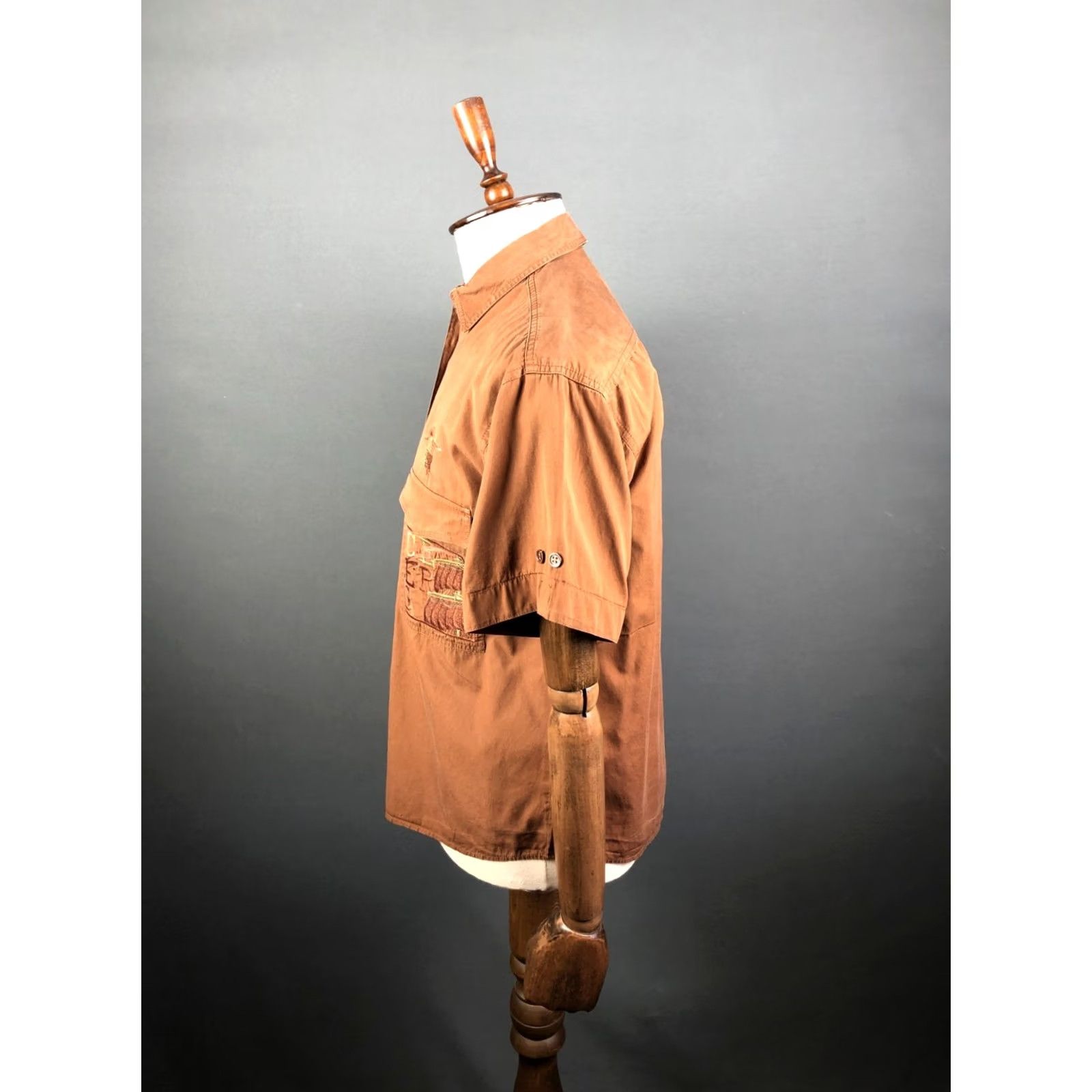 Vintage Iceberg Shirt Men 42 Brown Cotton Short Sleeve Button-Up Collared Chest Pockets Logo Embroidered Vintage No (Regular) Size US XL / EU 56 / 4 - 2 Thumbnail