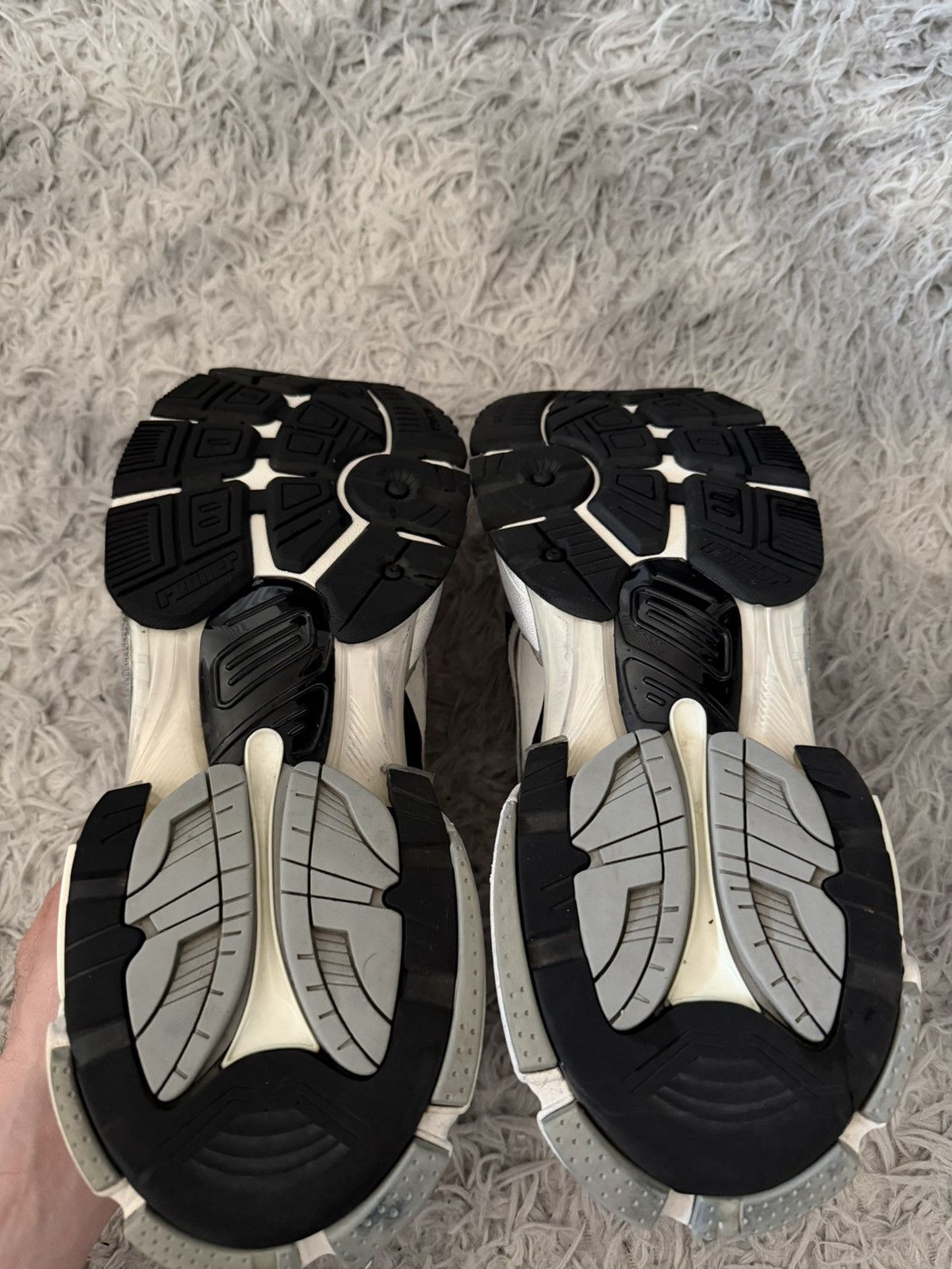 Balenciaga runner sneakers Size US 11 / EU 44 - 2 Thumbnail