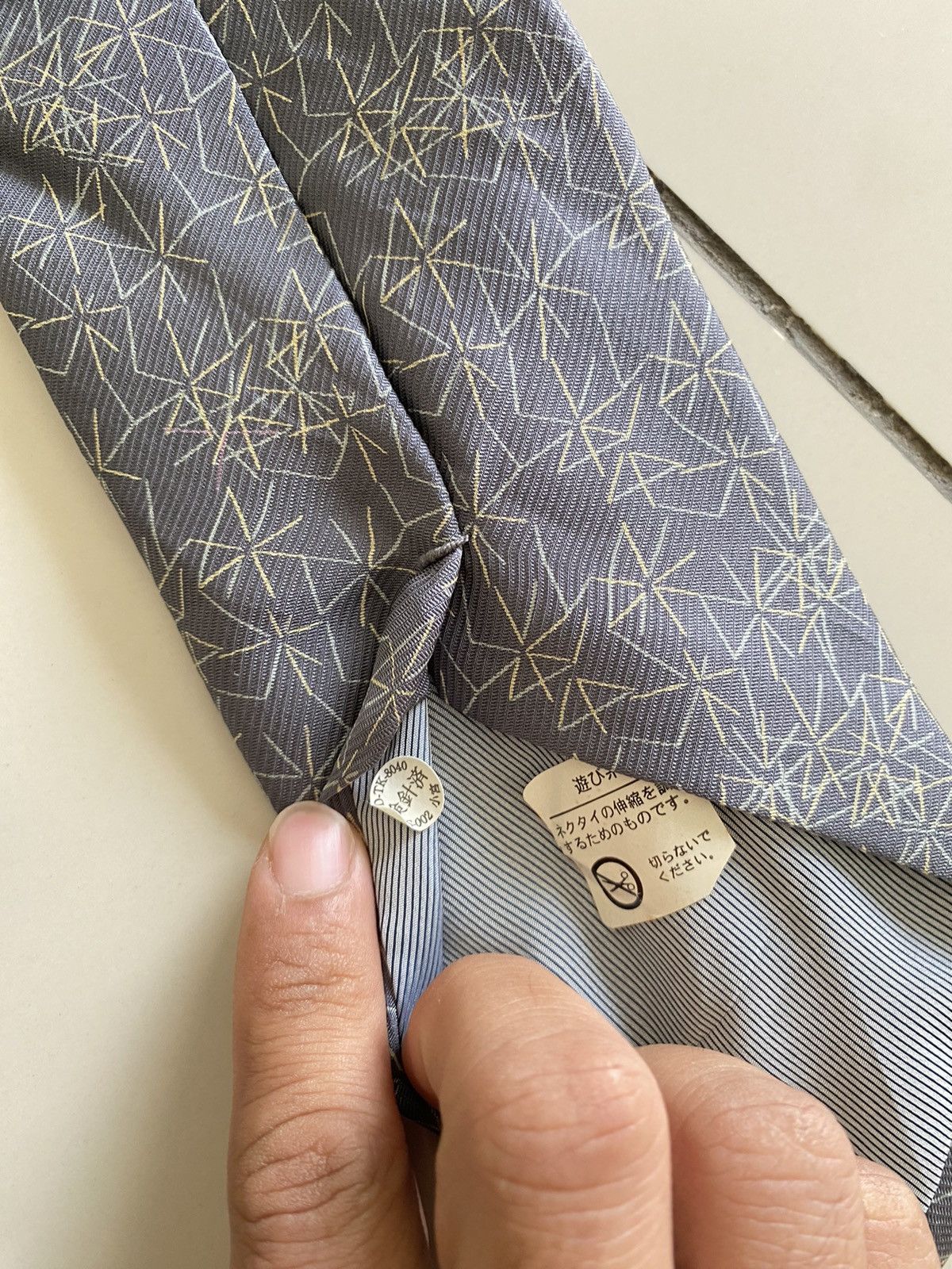 Homme Plisse Issey Miyake × Issey Miyake × Vintage ISSEY MIYAKE STUDIO VINTAGE SILK NECK TIE Size ONE SIZE - 6 Thumbnail