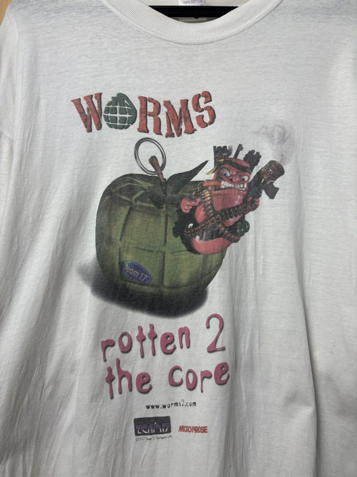 Vintage Vintage 90s Worms 2 Rotten 2 Microsoft game T-Shirt XL Size US XL / EU 56 / 4 - 22 Thumbnail