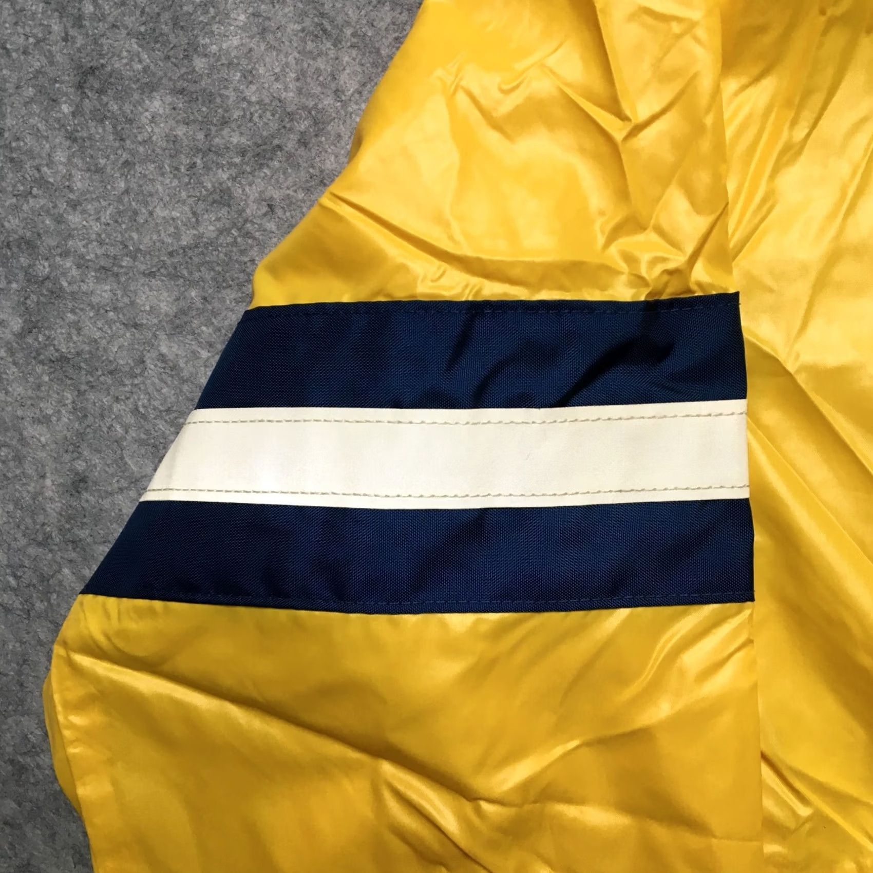 Vintage Vintage Swingster Monroe Racing Jacket Mens L Yellow 60s Windbreaker Flag Nylon Zip Full Zip Lightweight Pockets 80s Cars Retro Mens Size US L / EU 52-54 / 3 - 5 Thumbnail