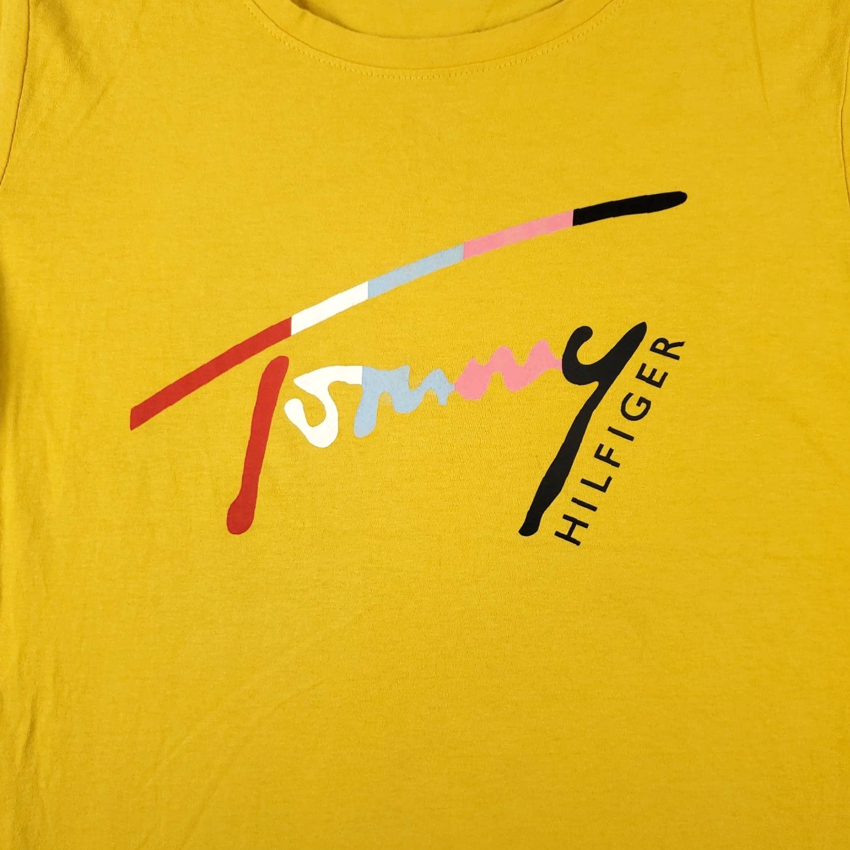 Tommy Hilfiger Tommy Hilfiger Women's T-Shirt Medium Yellow Casual Short Sleeve Crew Neck Logo Size M / US 6-8 / IT 42-44 - 2 Thumbnail