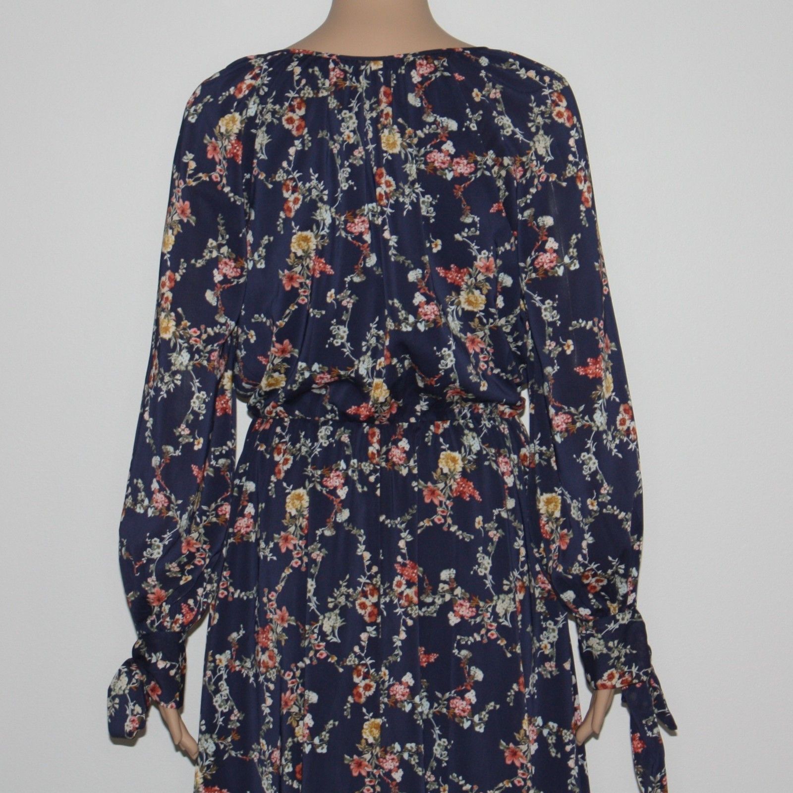 Other Gal Meets Glam Bonnie Floral Print Blouson Dress in size 6 Size M / US 6-8 / IT 42-44 - 8 Thumbnail