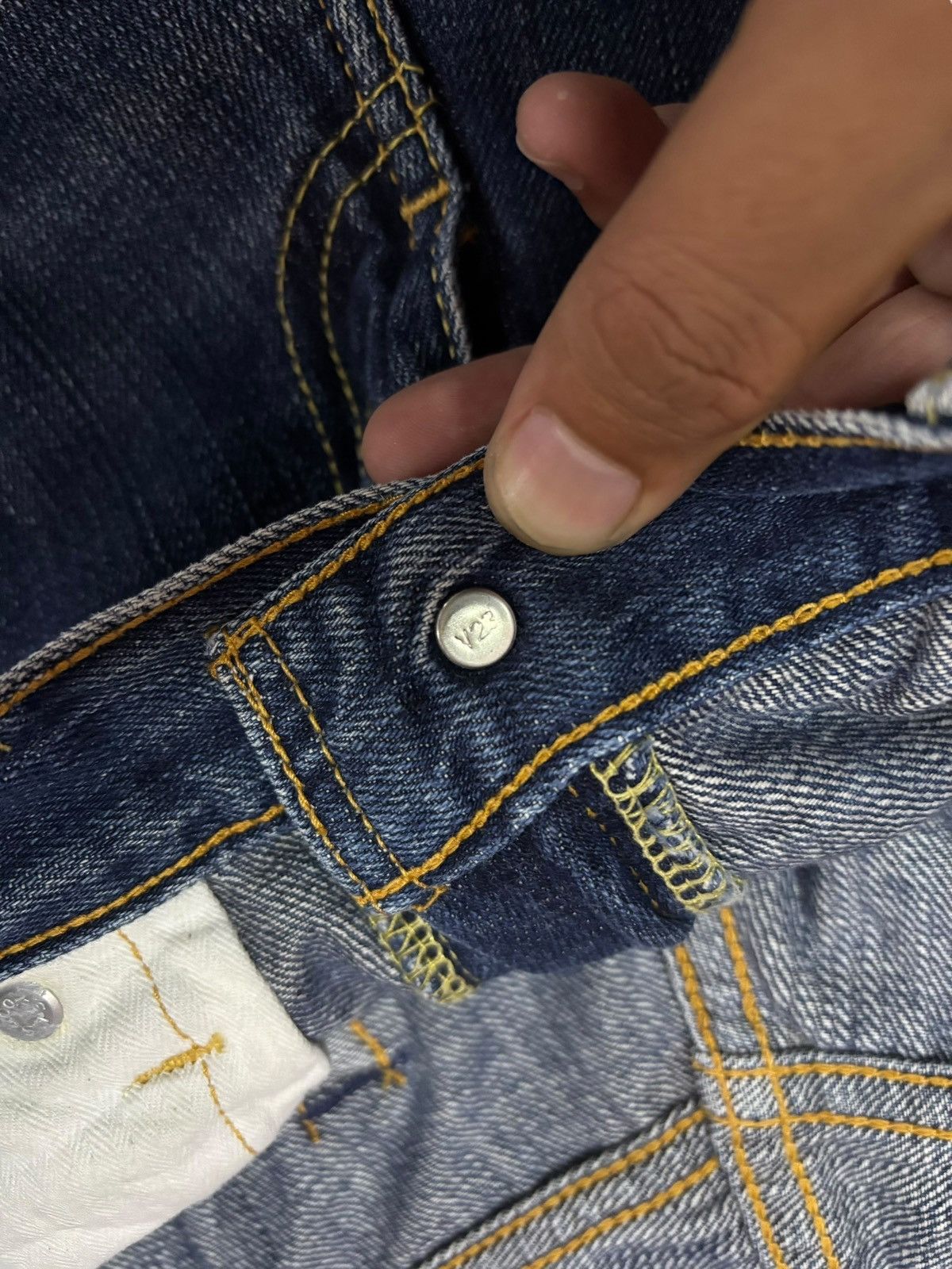 Levi's Vtg 90s Levi’s 505 Distressed Jeans Size US 32 / EU 48 - 6 Thumbnail