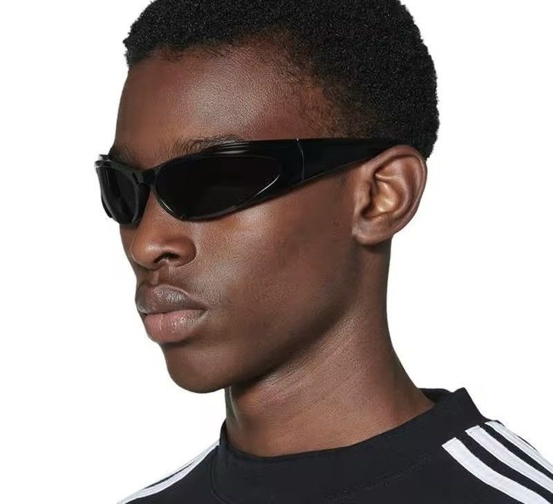 Vintage Retro Y2K Fashion Design Sunglasses Size ONE SIZE - 1 Thumbnail
