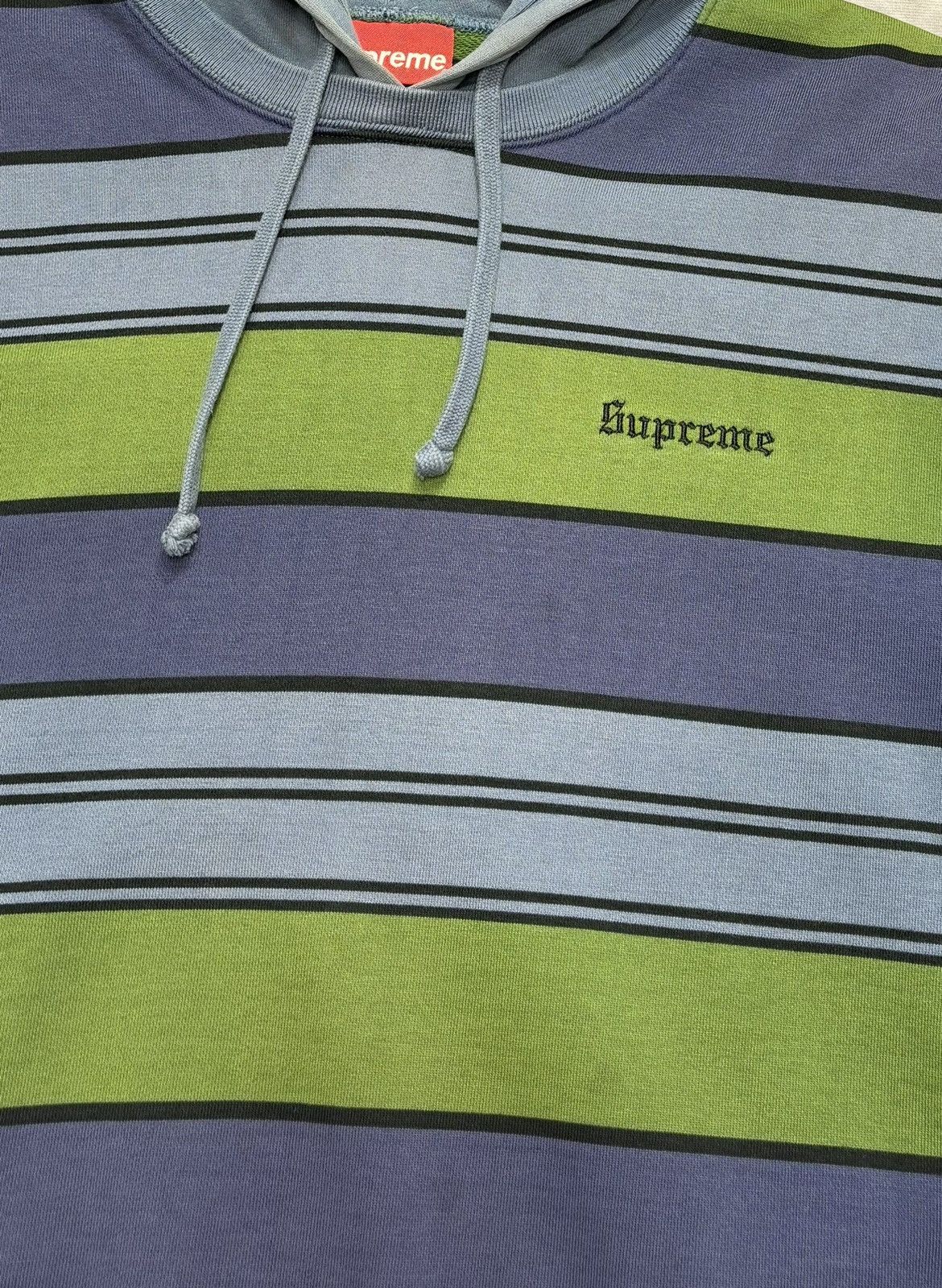 Supreme Supreme Striped Hooded Crewneck (SS17) Size US M / EU 48-50 / 2 - 2 Thumbnail