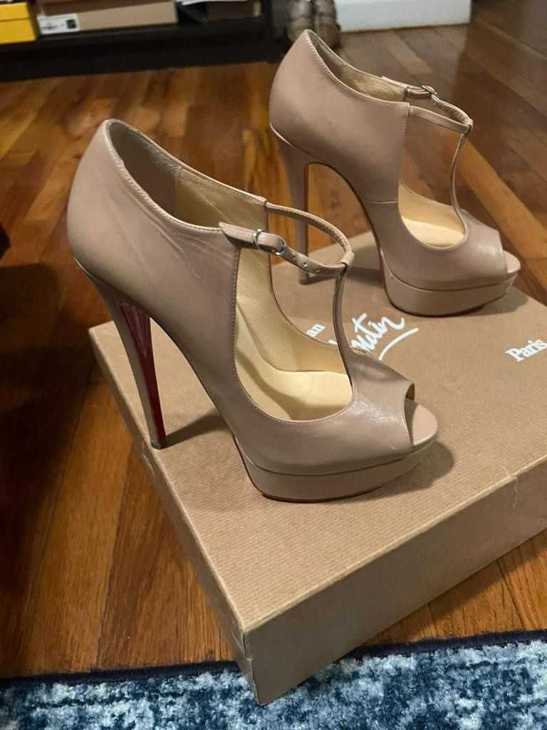 Christian Louboutin Christian Louboutin Heels Size US 7.5 / IT 37.5 - 3 Thumbnail