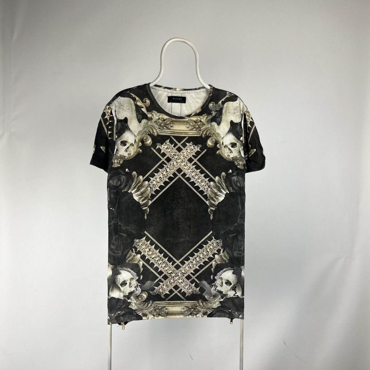 Japanese Brand Religion Double Zipper T-shirts Box Logo size Medium Size US M / EU 48-50 / 2 - 1 Thumbnail