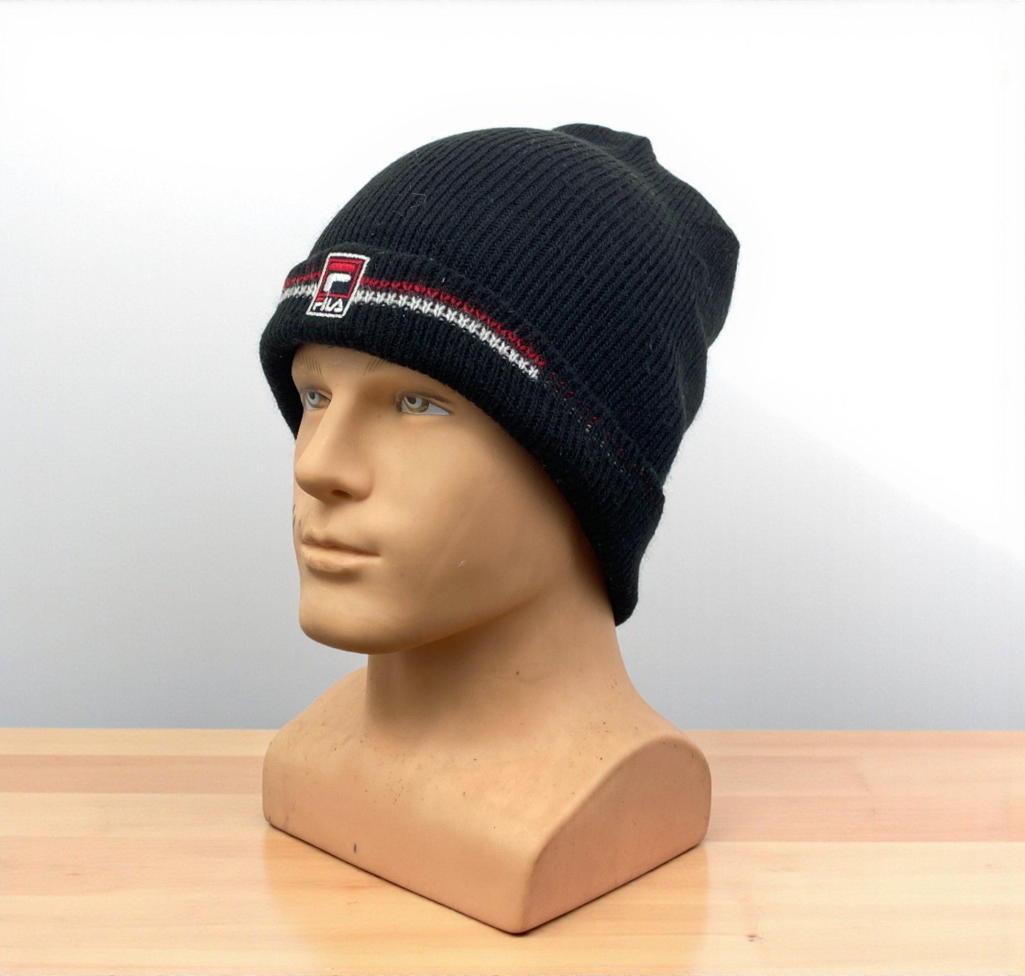 Fila Vintage Fila Snow Hat / Winter Cap / Beanie BA0063 Size ONE SIZE - 1 Thumbnail
