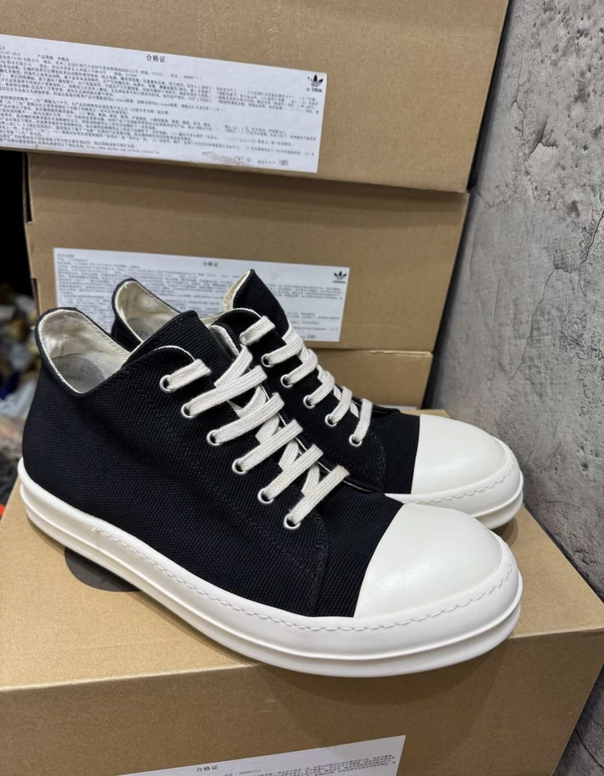 Rick Owens Rick Owens DRKSHDW Low Top Ramones K37 Size US 9 / EU 42 - 8 Thumbnail