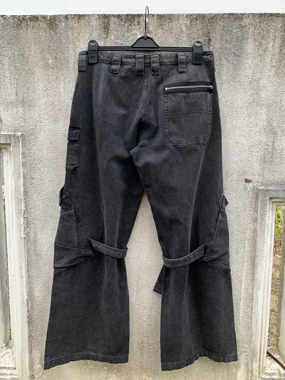 Acne Studios Acne Studios Wide Leg Cargo Trousers Size 34" / US 12 / IT 48 - 2 Thumbnail