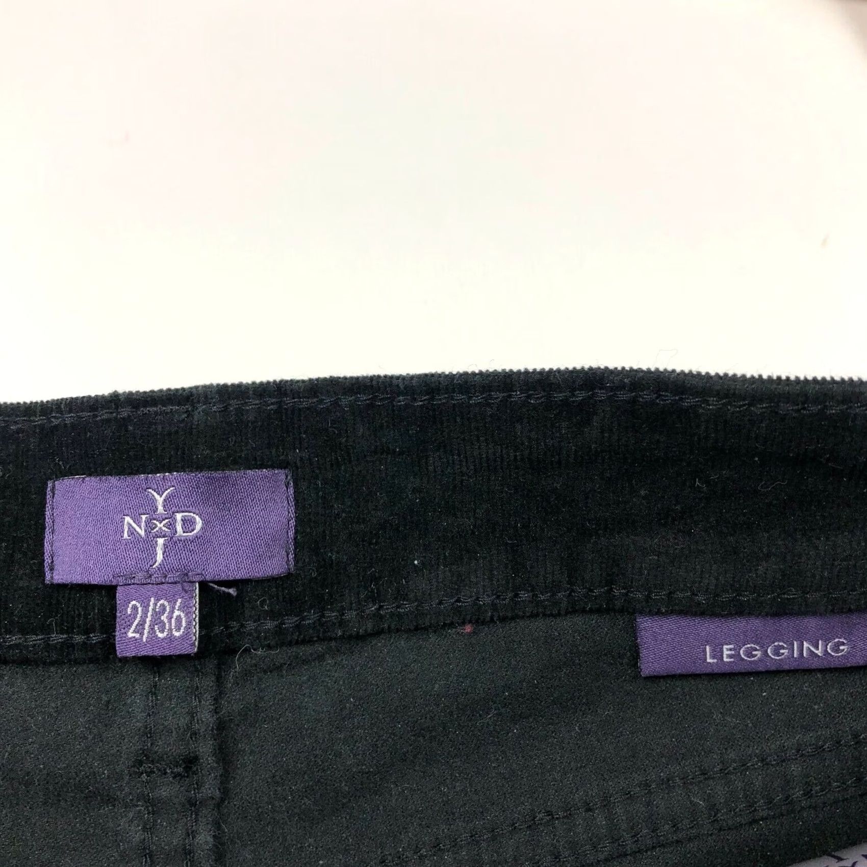 NYDJ NYDJ Legging Velour Pants Black Womens 2 / 36 28W 30L Velour Stretch Cotton Blend Spandex Skinny Rise Mid Inseam 30in Cotton Blend Regular Size 26" / US 2 / IT 38 - 7 Thumbnail