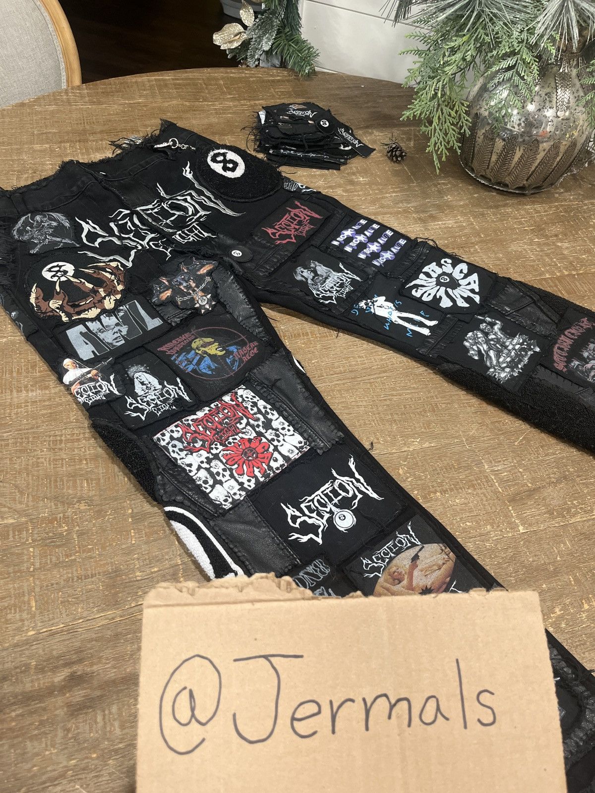 Section 8 SECTION 8 PATCH DENIM (1 of 1) Size US 32 / EU 48 - 3 Thumbnail