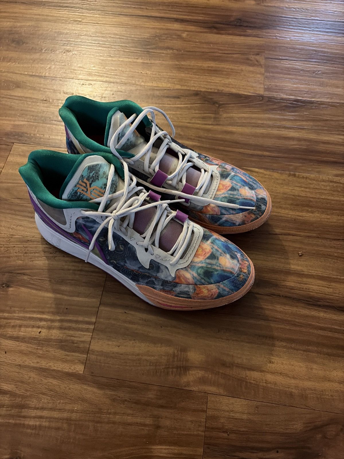 Nike Kyrie irving basketball shoes Size US 15 / EU 48 - 2 Thumbnail