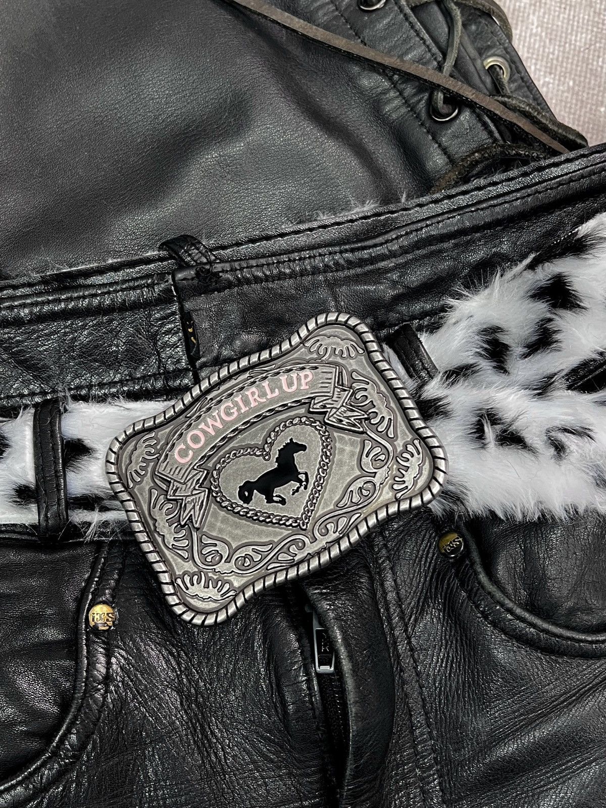 Hysteric Glamour Rare western faux fur cow leather belt hysteric glamour Size ONE SIZE - 5 Thumbnail