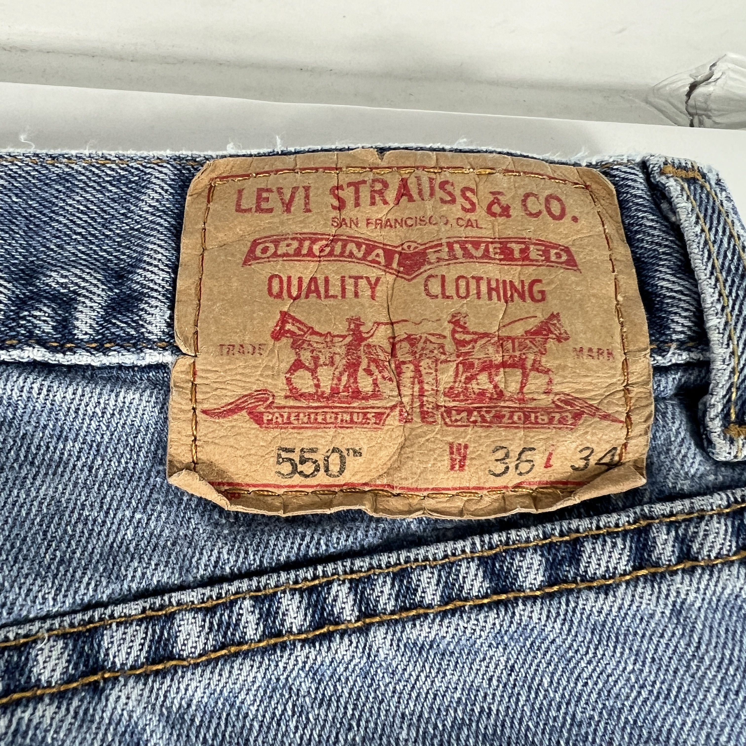 Levi's × Vintage Y2K Levi's Jeans 550 Relaxed Fit Blue Faded Cotton Denim Size US 35 - 15 Thumbnail
