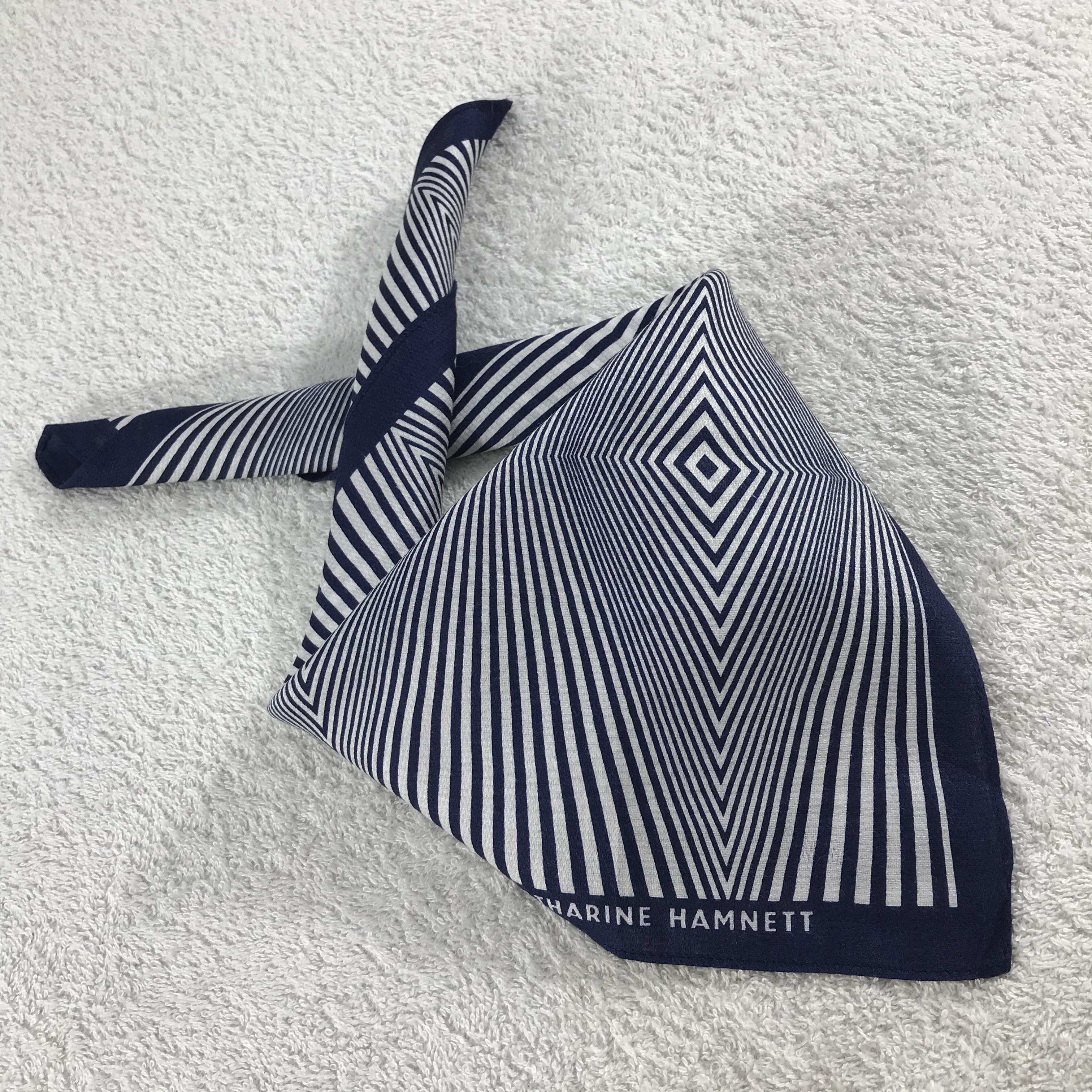 Katharine Hamnett London × Vintage Katharine Hamnett Bandana / Handkerchief / Neckerchief -S193 Size ONE SIZE - 4 Thumbnail
