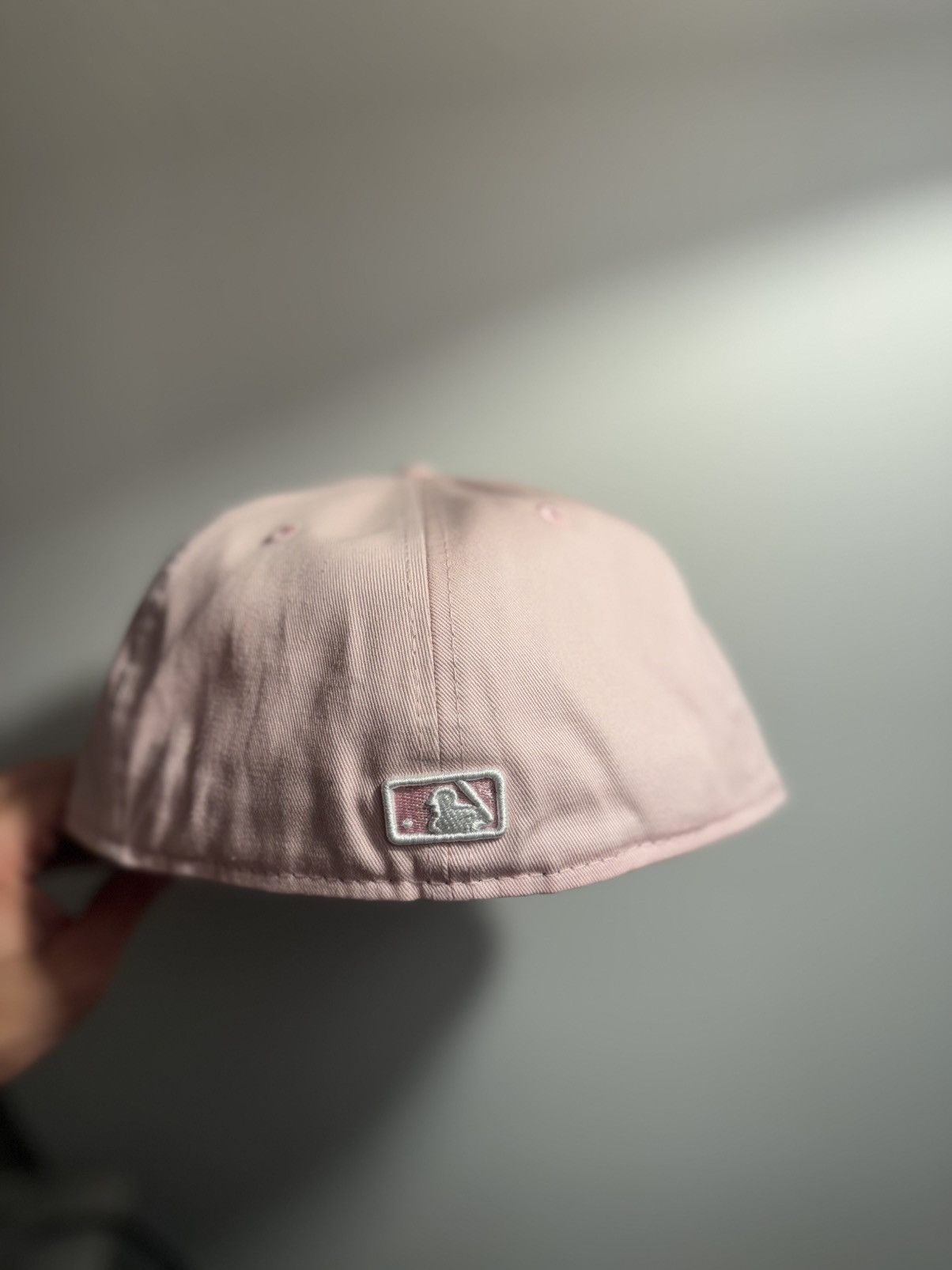 Hat Club × Lids × MLB Atlanta Braves MLB Light Pink Fitted Size ONE SIZE - 6 Thumbnail