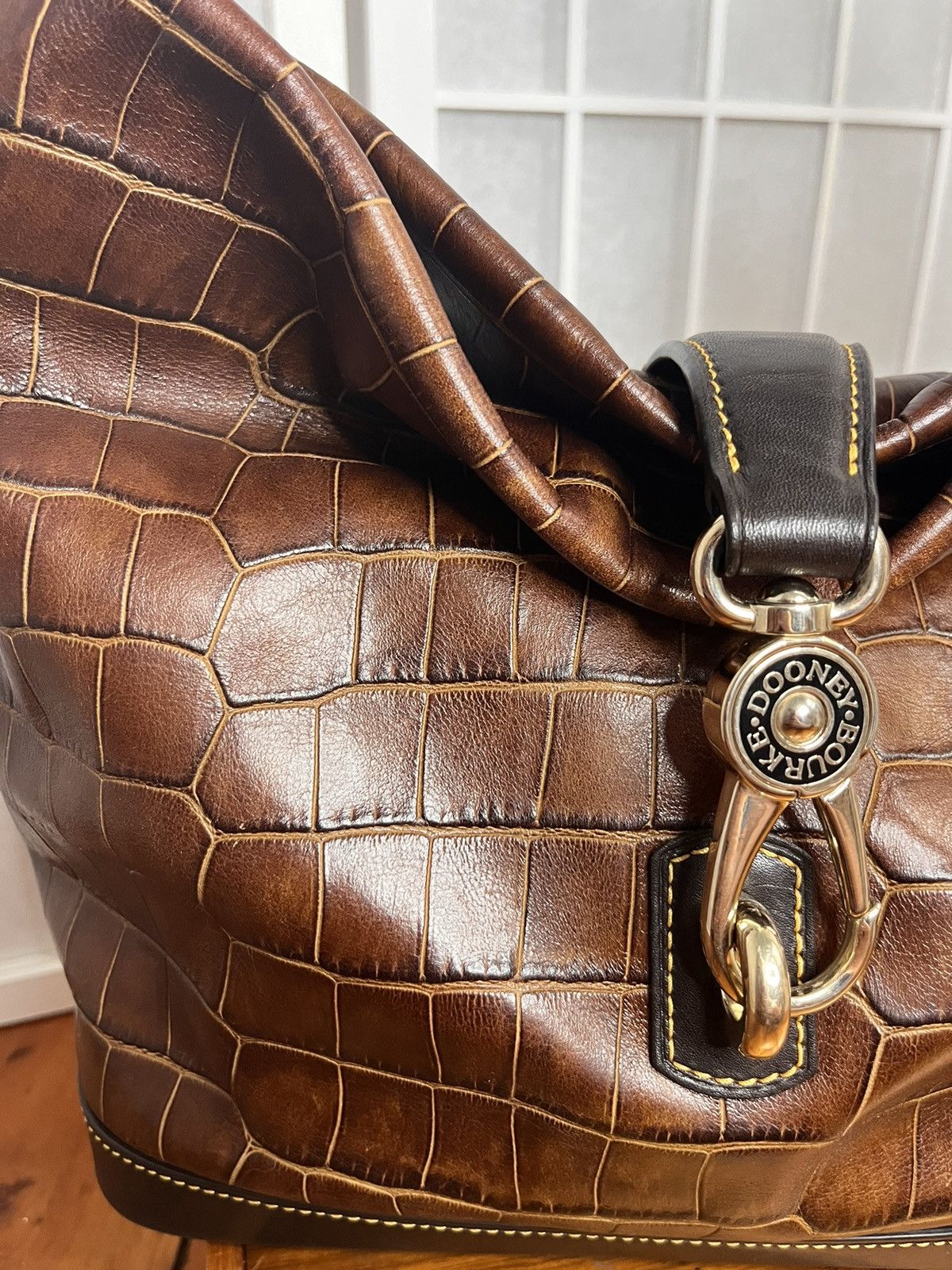 Dooney & Bourke × Vintage Vintage Dooney & Bourke Brown Croc Embossed Shoulder Bag Size ONE SIZE - 4 Thumbnail
