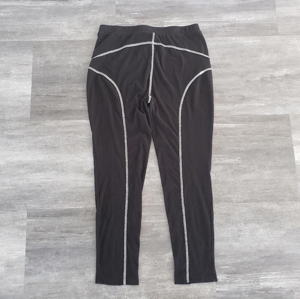 Shein Black White Stitched SHEIN Legging Size 36" / US 14 / IT 50 - 2 Thumbnail