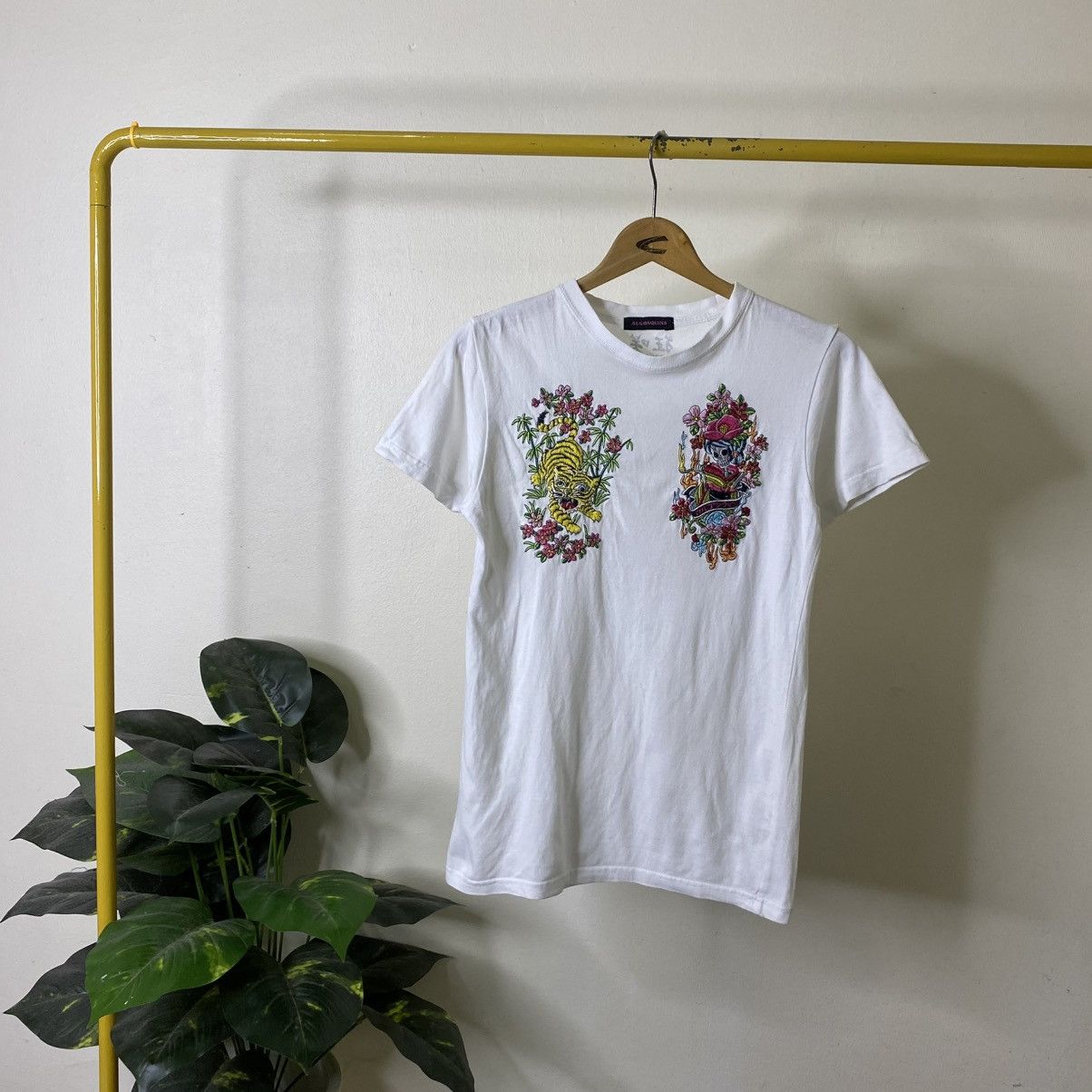 Japanese Brand Algonquins Embroidery Detailing Sukajan Style T Shirt Size US S / EU 44-46 / 1 - 1 Thumbnail