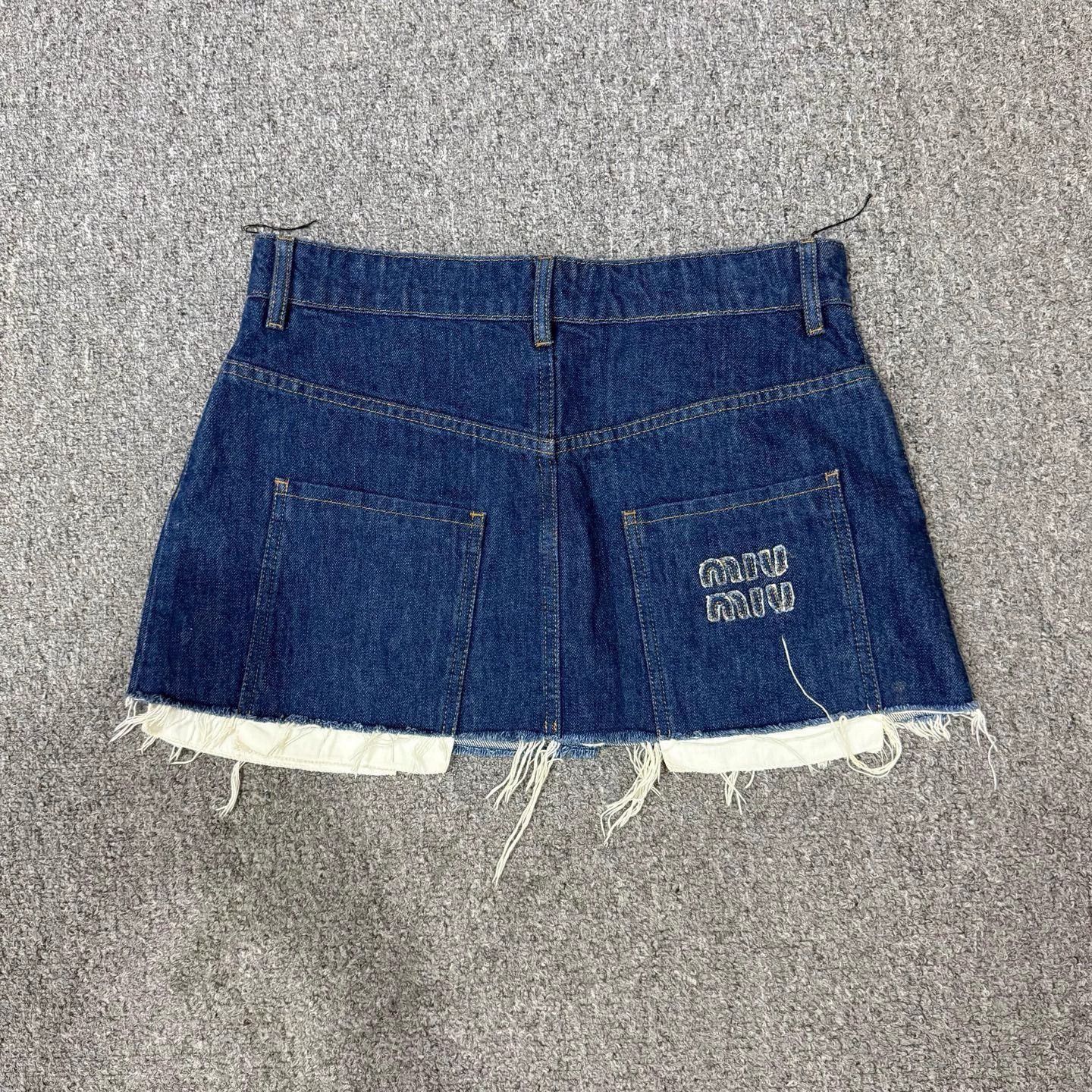 Miu Miu MIU MIU women's denim mini skirt 38 99 new Size 26" / US 2 / IT 38 - 2 Thumbnail