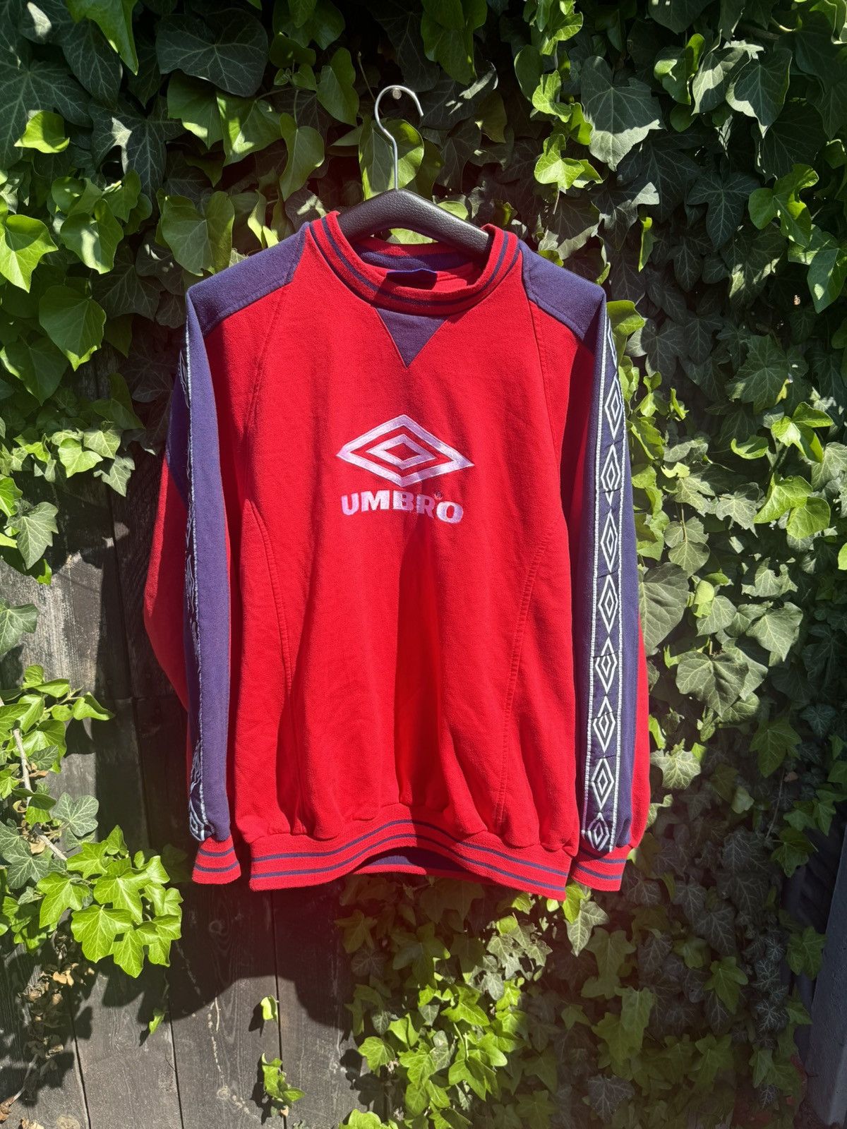 Umbro Vintage Umbro Sweater Size US L / EU 52-54 / 3 - 3 Thumbnail