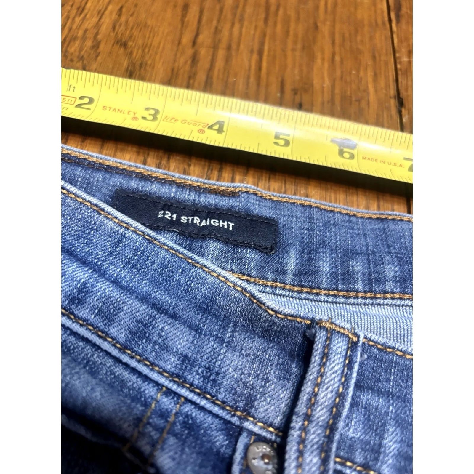 Lucky Brand Lucky Brand Mens Jeans Size 38/30 Straight Leg Medium Wash Denim Pants Size US 38 / EU 54 - 4 Thumbnail