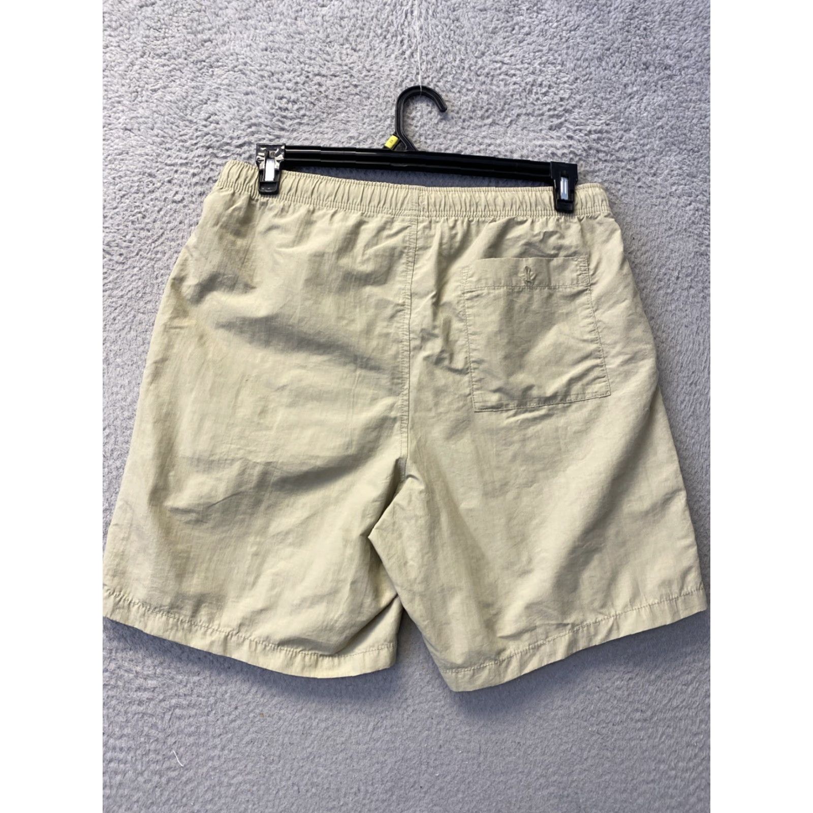Gap GAP Men's Flat Front Shorts Nylon Khaki Size M /129-30 Size US 31 - 7 Thumbnail