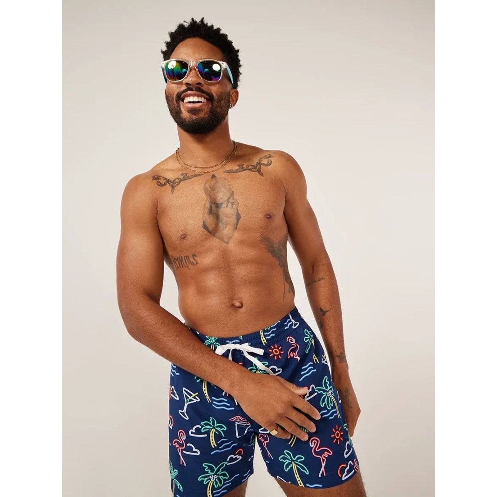 Chubbies CHUBBIES NEON LIGHTS MENS STRETCH ELASTIC 5.5" Swim Trunks Size US 26 / EU 42 - 4 Thumbnail