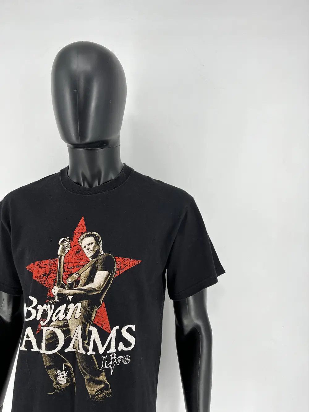Band Tees Bryan Adams World Tour 2011 Vintage Rock Band Tour Tee Size US L / EU 52-54 / 3 - 4 Thumbnail