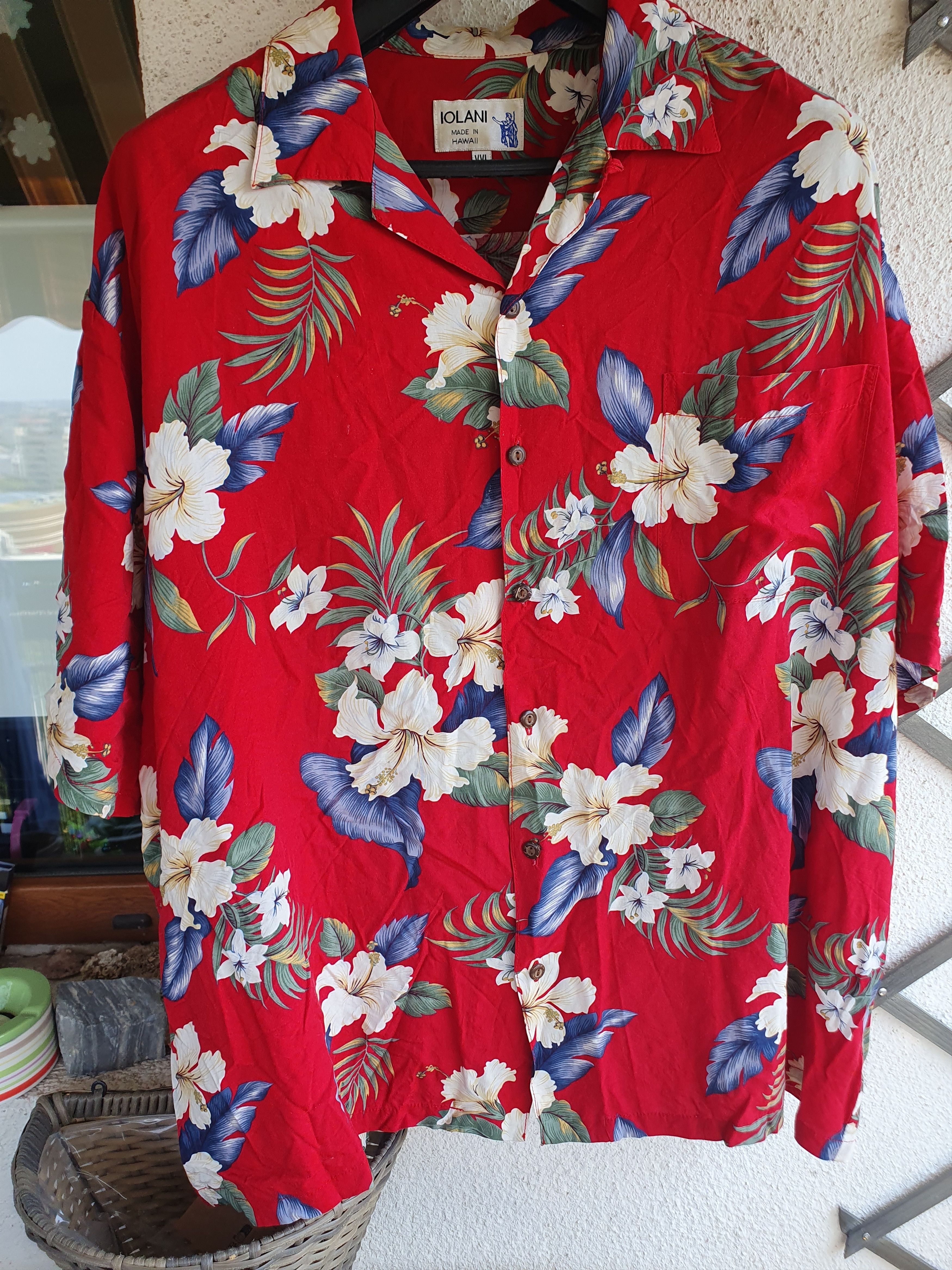 Iolani Floral Tropical Vintage Hawaiian Shirt Made in Hawaii