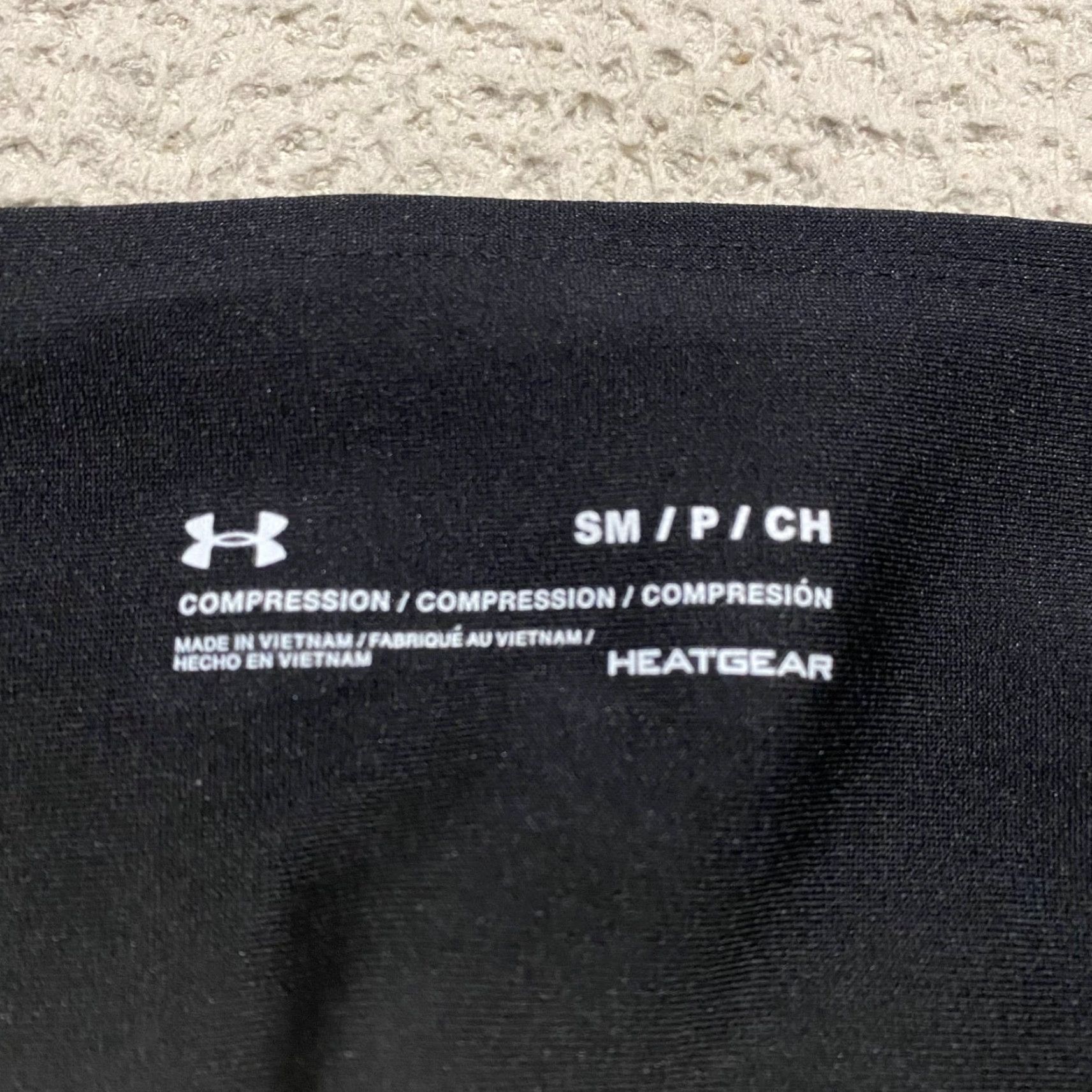 Under Armour Under Armour Womens Small Pants Black Crop Capri Heatgear Leggings Pull on Size 28" / US 6 / IT 42 - 7 Thumbnail