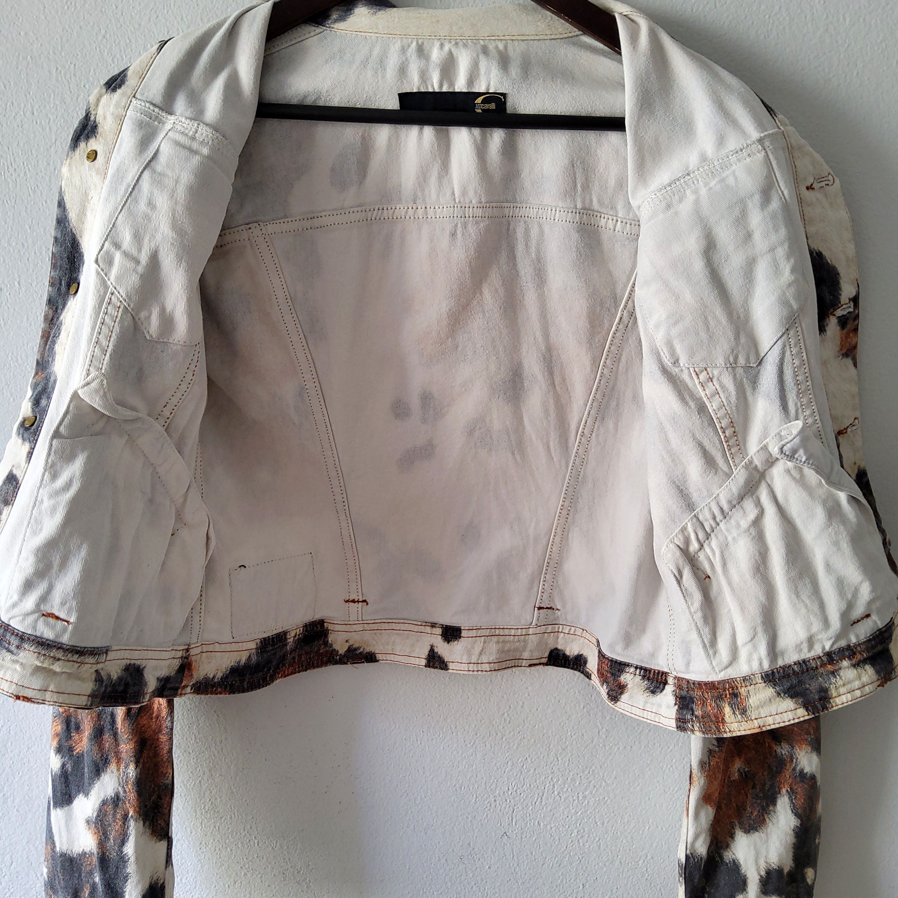 Roberto Cavalli Roberto Cavalli rare vintage SS 2004 cow print denim jacket Size L / US 10 / IT 46 - 12 Thumbnail
