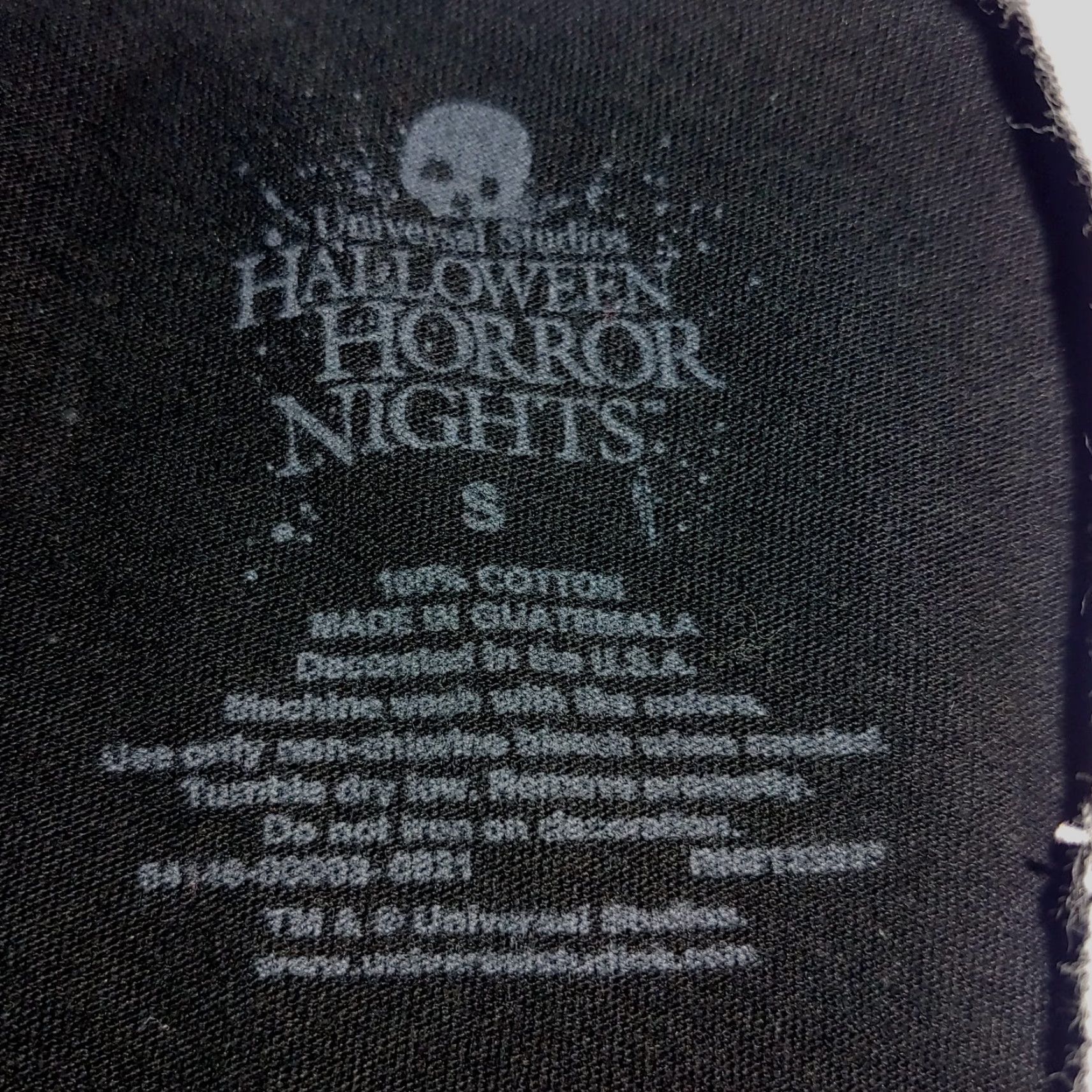 Vintage Universal Studios Halloween Horror Nights Ringer T-Shirt Unisex Small Black 2021 Horror Movie Characters Size US S / EU 44-46 / 1 - 3 Thumbnail