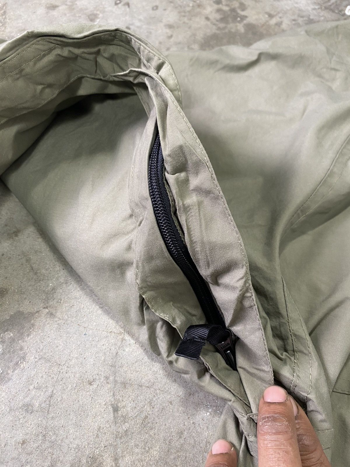 Helly Hansen Vintage Helly Hansen Zipper Hoodie Parka Jacket Size US L / EU 52-54 / 3 - 15 Thumbnail