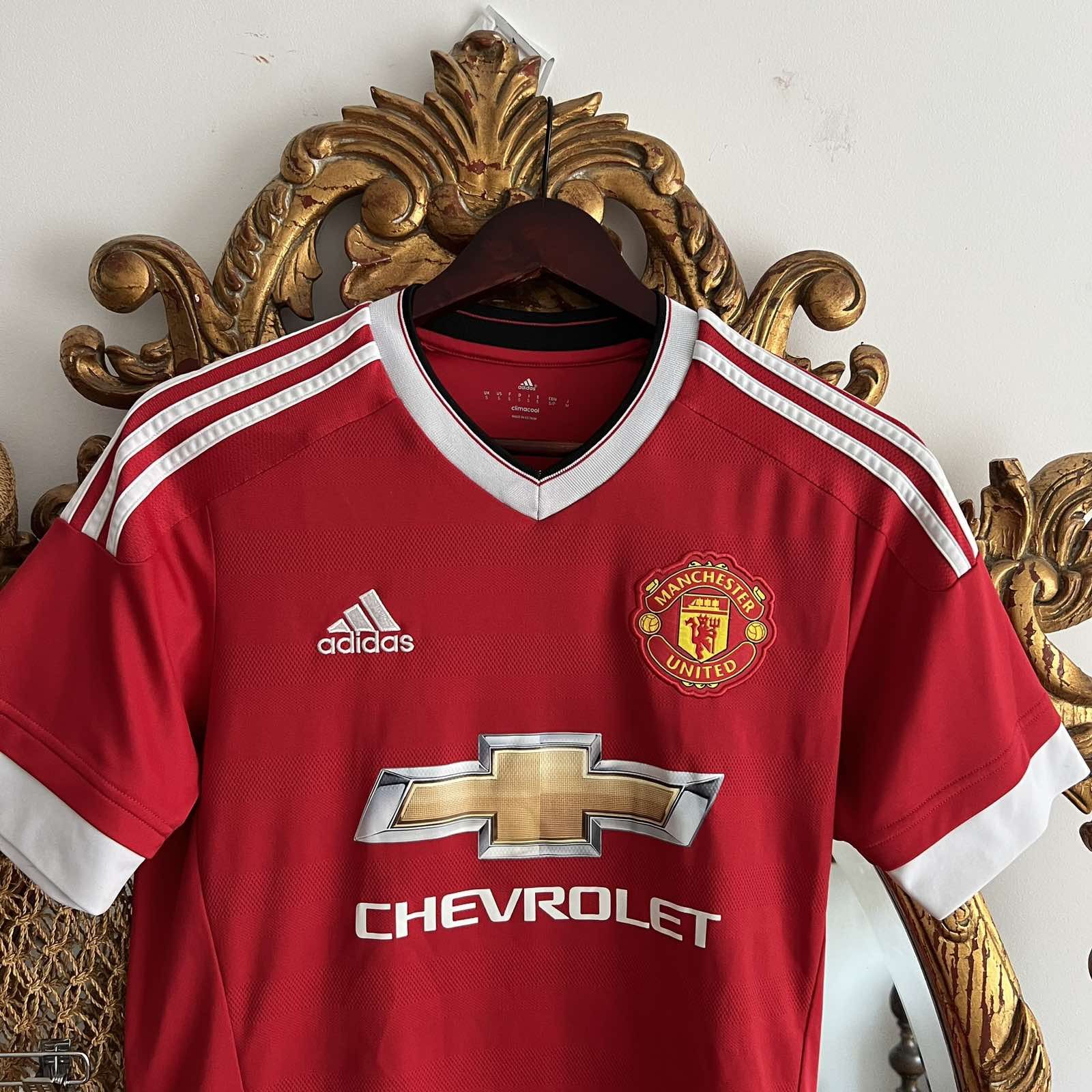 Adidas Vintage adidas soccer jersey Manchester United Sz S Size US S / EU 44-46 / 1 - 2 Thumbnail