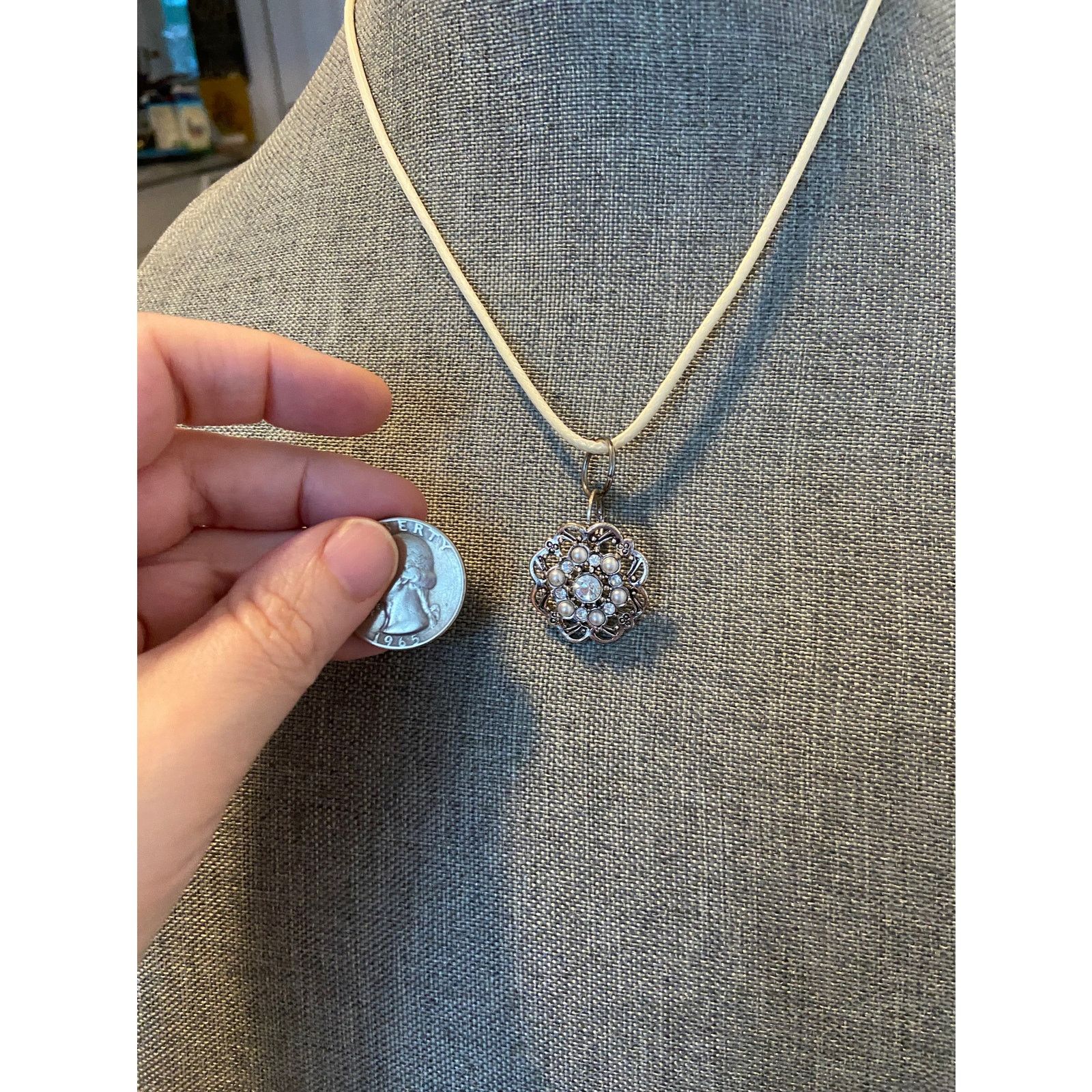 Other rhinestone flower pendant necklace Size ONE SIZE - 2 Thumbnail