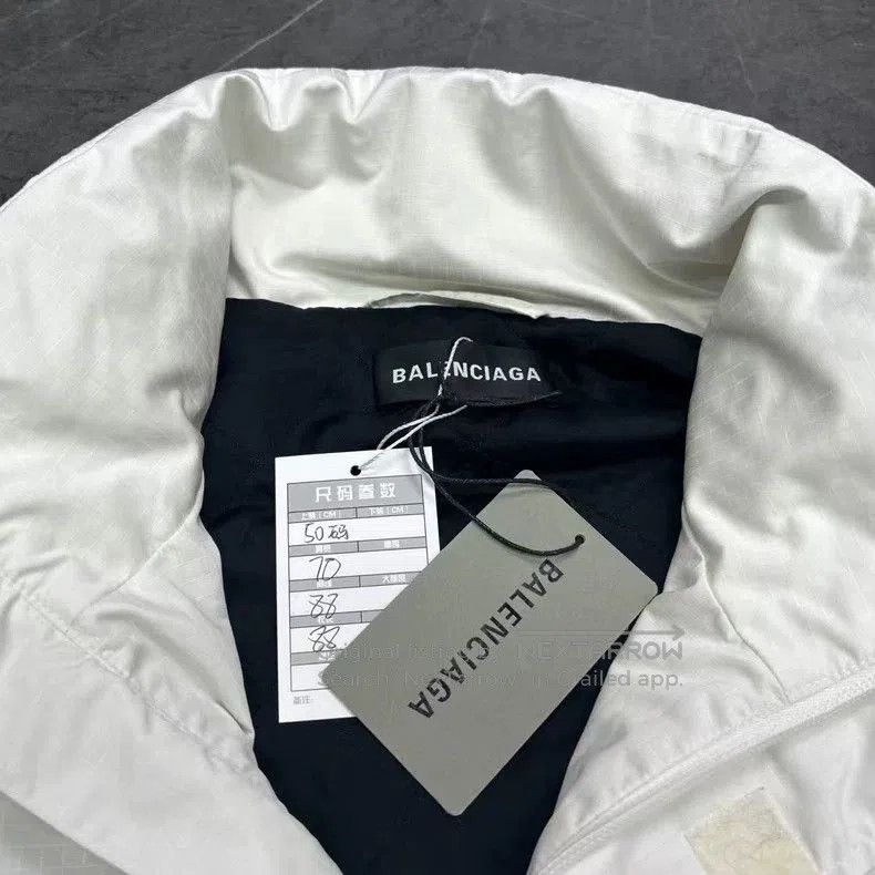 Balenciaga Balenciaga White Embroidered Logo Jacket. Size US M / EU 48-50 / 2 - 8 Thumbnail