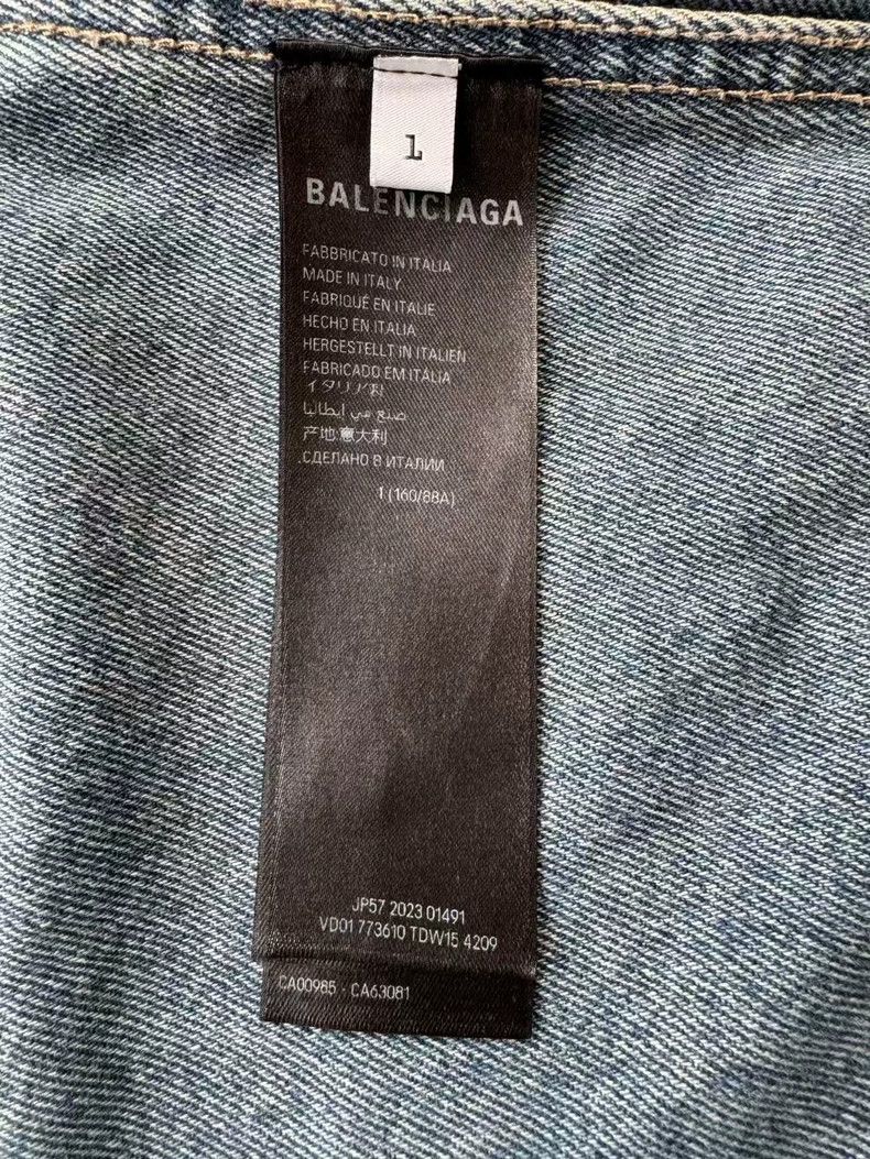Balenciaga Balenciaga Worn Patch Inside Out Denim Jacket Jacket Long Size US XL / EU 56 / 4 - 6 Thumbnail