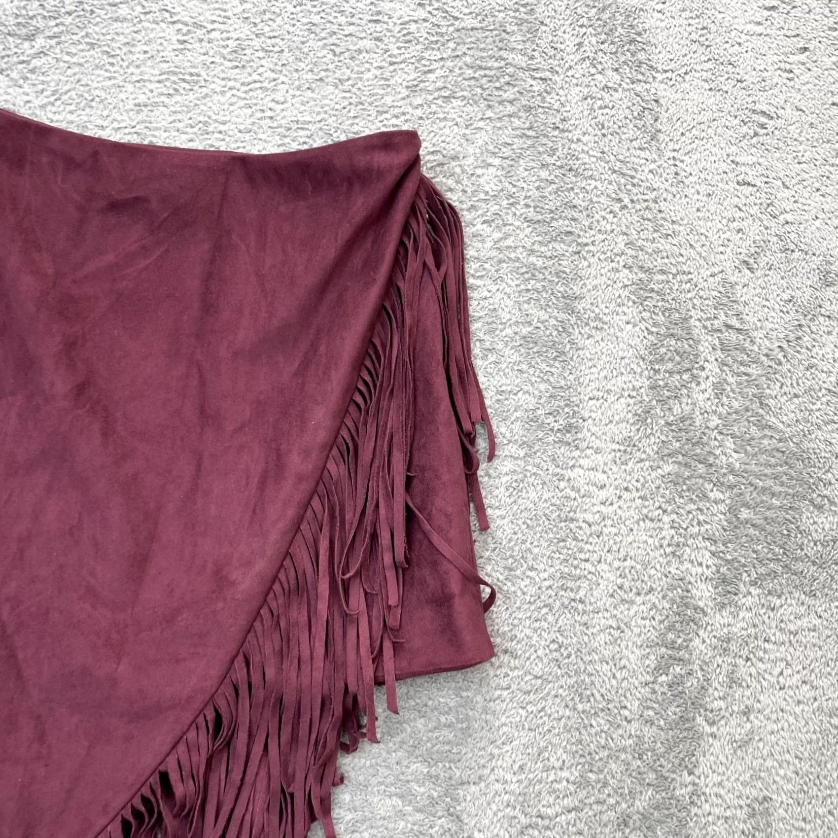 Express Express Skirt Womens 4 Red Faux Suede Fringe Hem Asymmetrical Stretch Lined Size 27" / US 4 / IT 40 - 2 Thumbnail