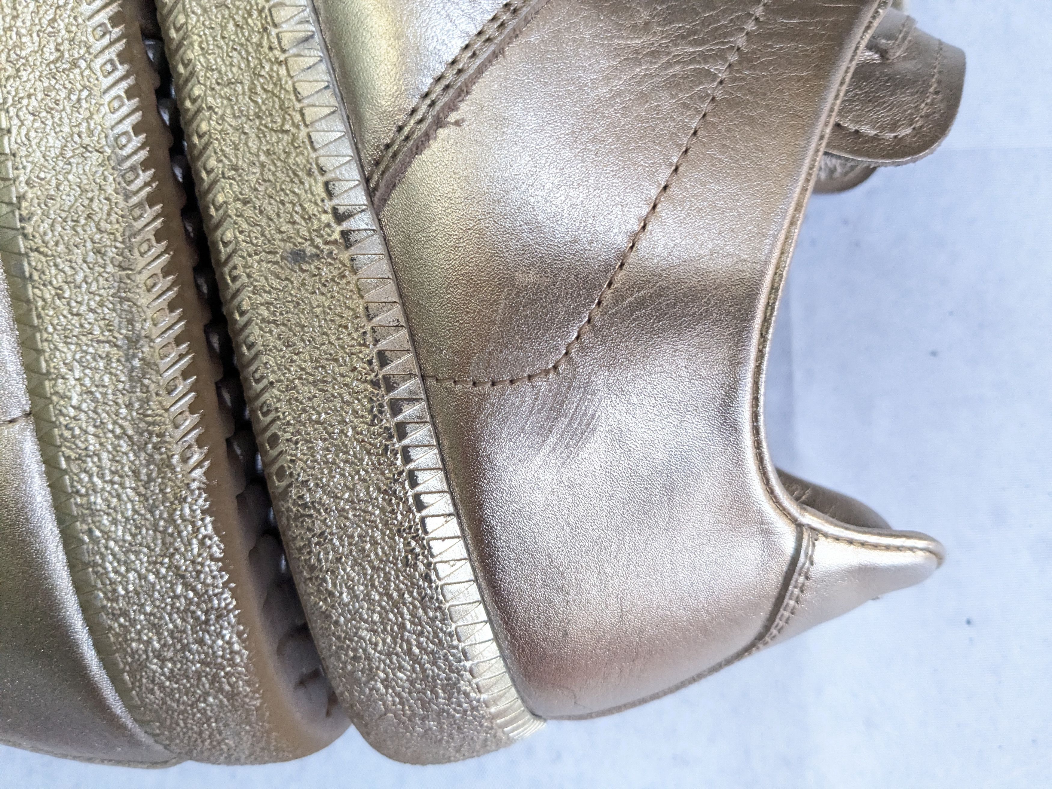 Maison Margiela Maison Margiela GAT Replica Gold 11 44 Low Tops Size US 11 / EU 44 - 13 Thumbnail