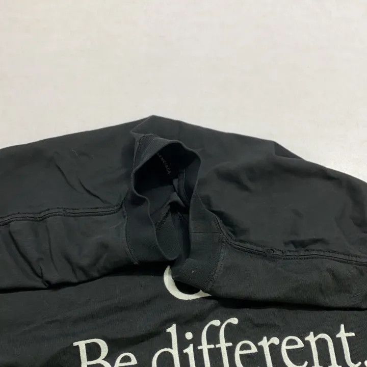 Balenciaga Balenciaga Balenciaga Be Different Short Sleeve TShirt -25 Size US M / EU 48-50 / 2 - 2 Thumbnail