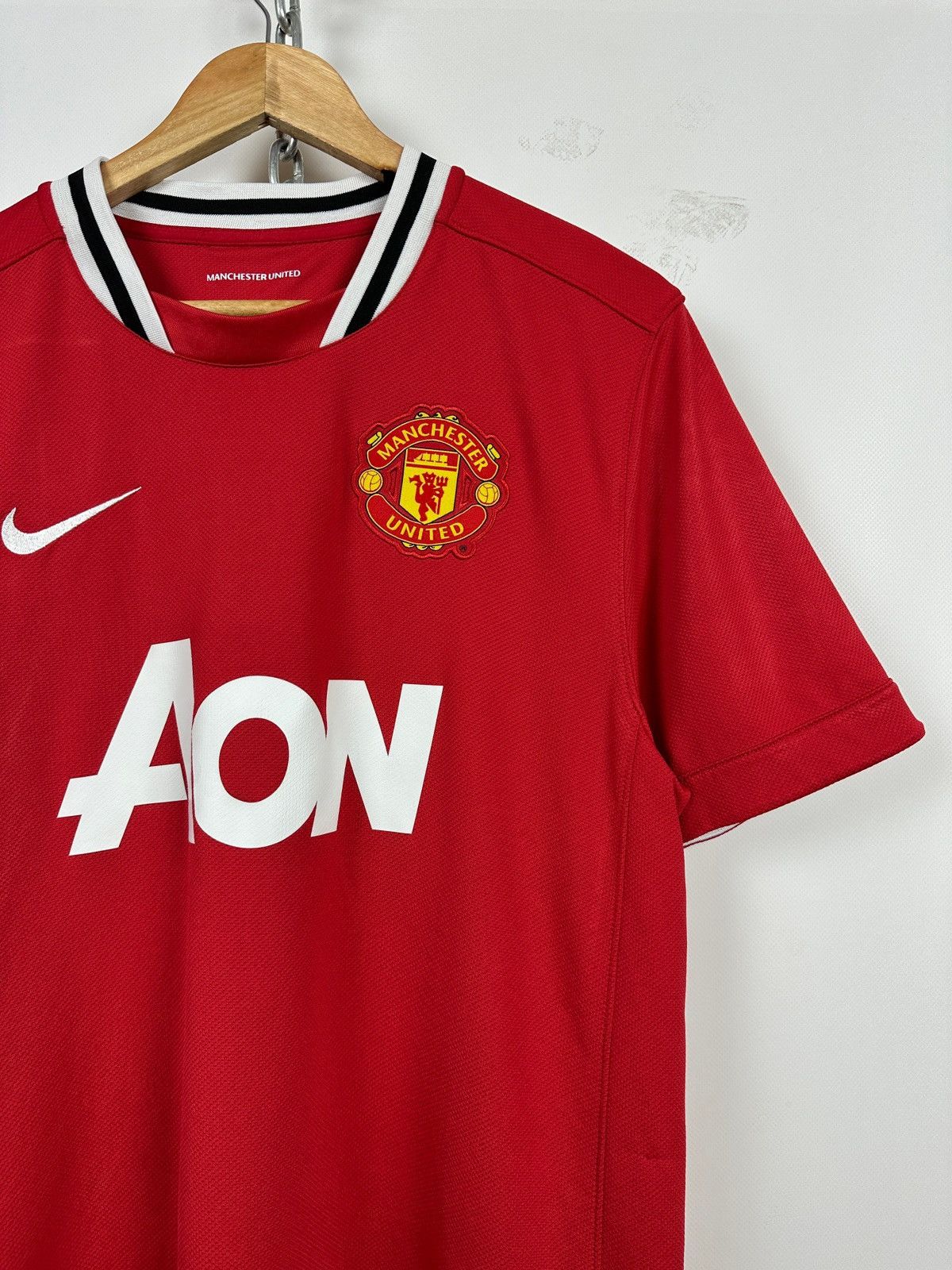 Nike 2011/12 Nike Manchester United Home Soccer Jersey Size US L / EU 52-54 / 3 - 5 Thumbnail