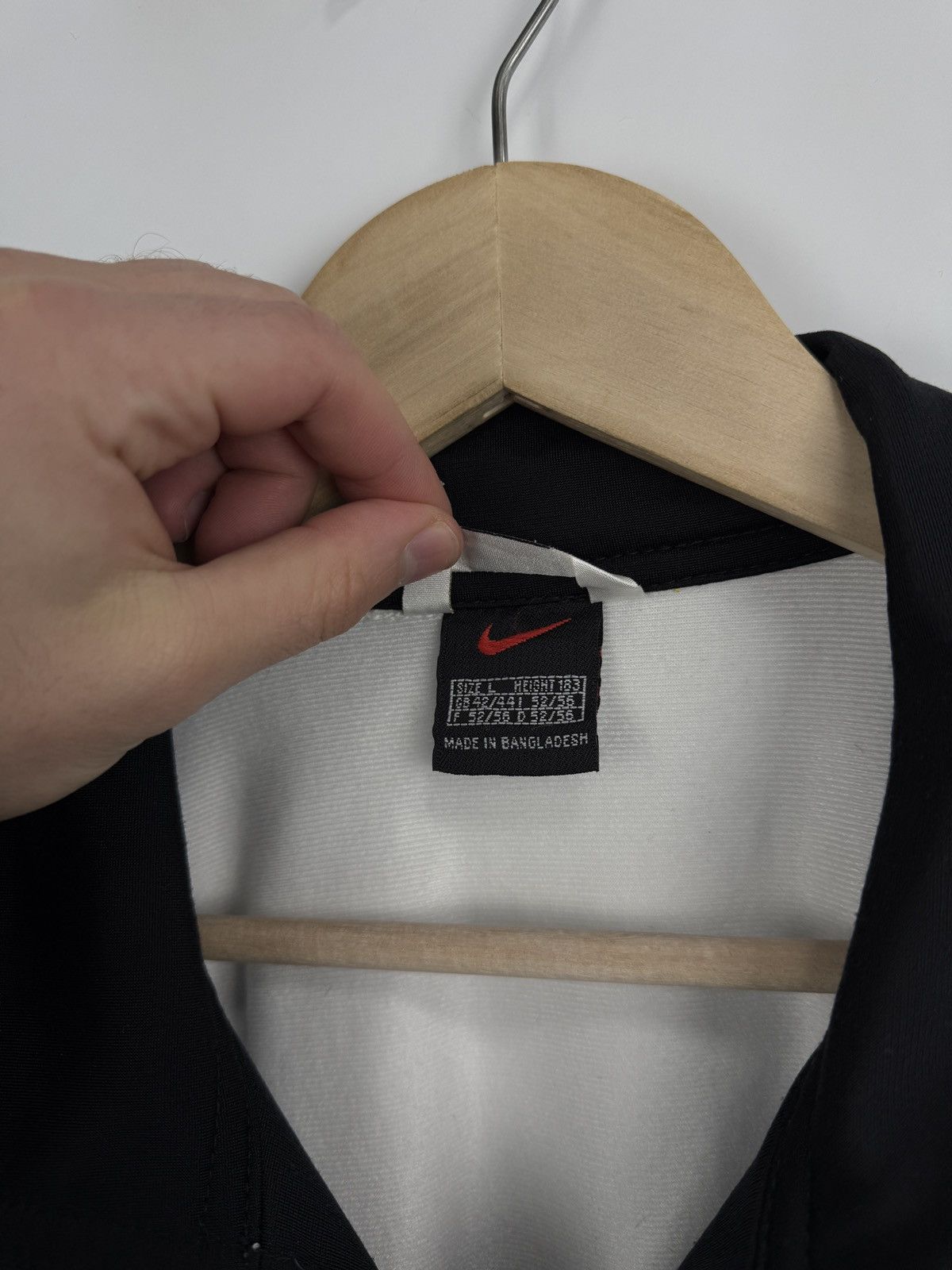 Nike 🇺🇸 Vintage 90s Nike Gold Logo Tracksuit Jacket Pants Rare Y2K Size US L / EU 52-54 / 3 - 7 Thumbnail