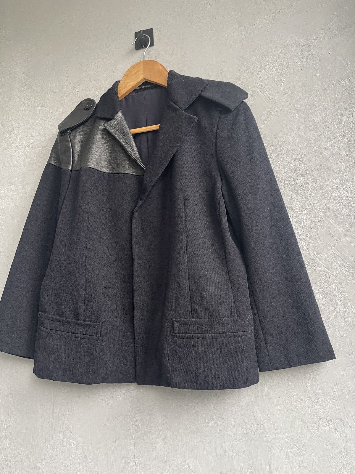 Yohji Yamamoto Yohji Yamamoto AW02 Leather Patch Officer Jacket Size M / US 6-8 / IT 42-44 - 4 Thumbnail